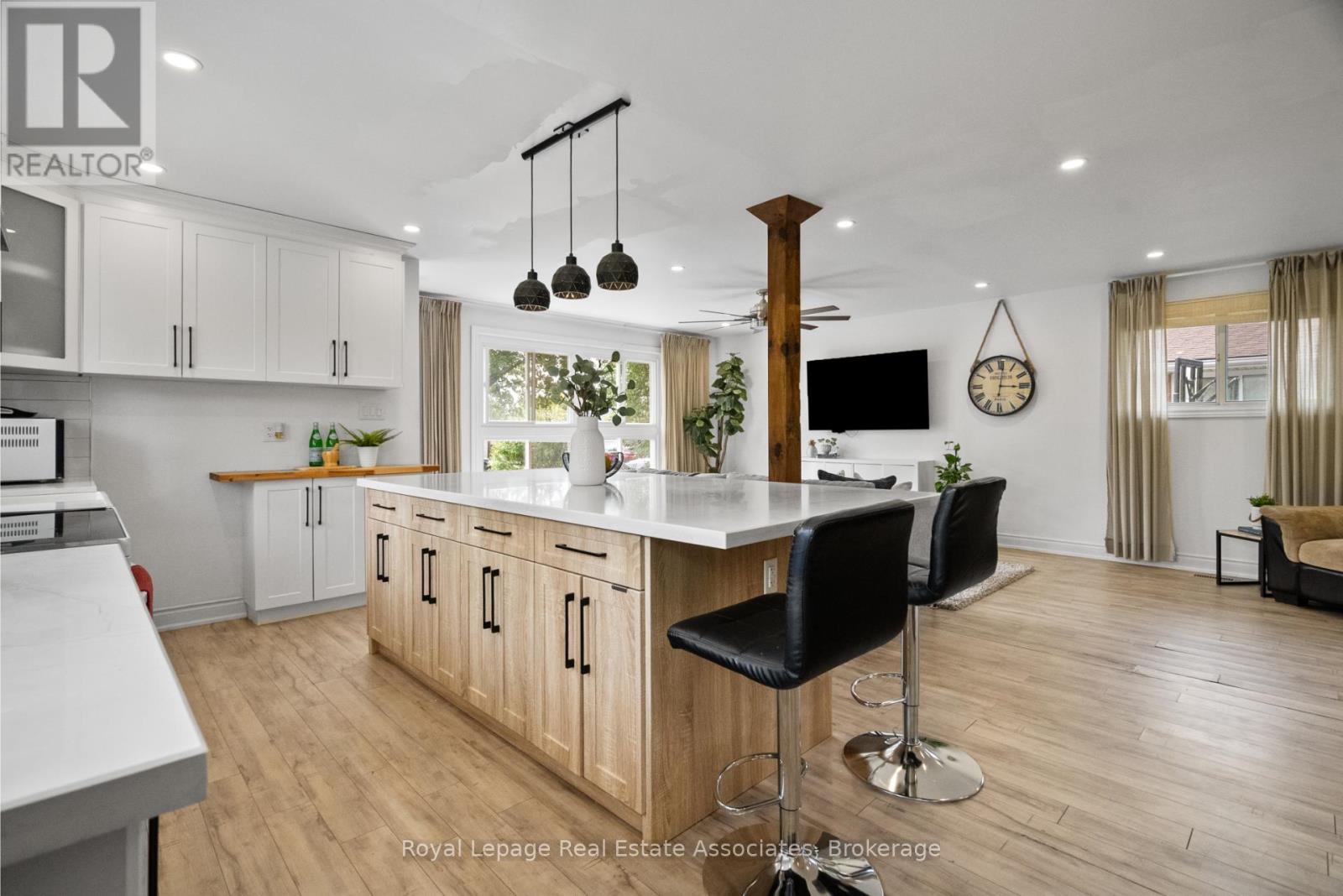 23 Thorley Drive, Hamilton, Ontario  L8T 2Y9 - Photo 8 - X12424274