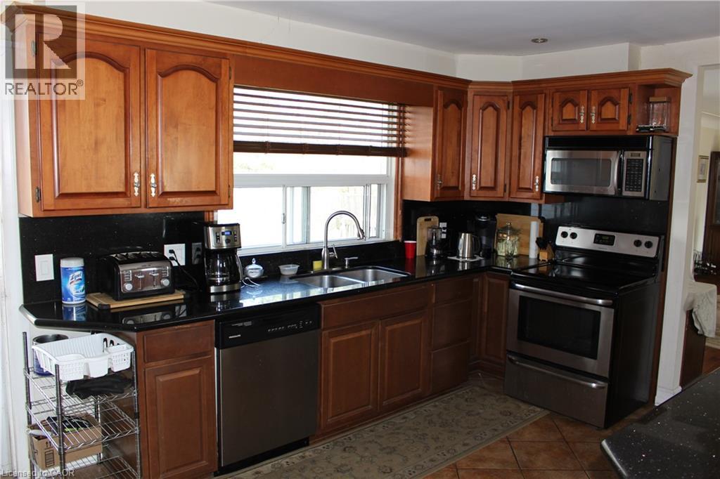 2112 Upper James Street, Mount Hope, Ontario  L0R 1W0 - Photo 2 - 40773239