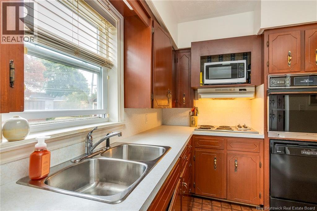 462 Fundy Drive, Saint John, New Brunswick  E2M 2R7 - Photo 10 - NB127336