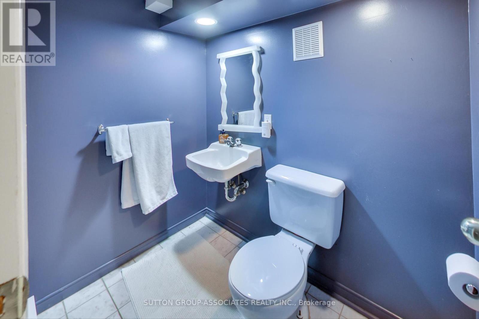 14 Bracondale Hill Road, Toronto, Ontario  M6G 3P4 - Photo 43 - C12424310