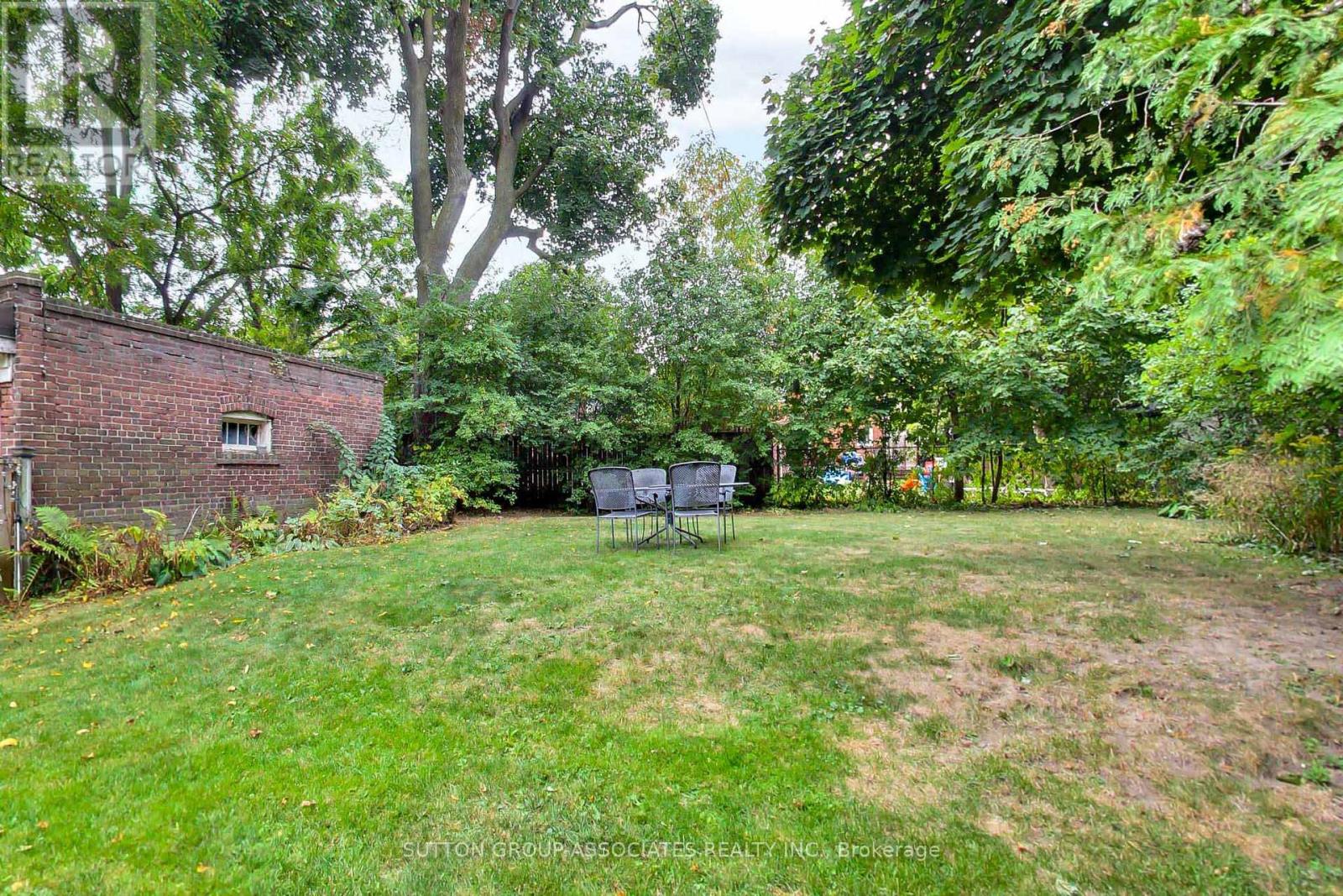 14 Bracondale Hill Road, Toronto, Ontario  M6G 3P4 - Photo 49 - C12424310