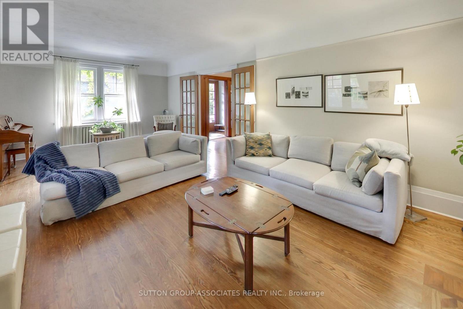 14 Bracondale Hill Road, Toronto, Ontario  M6G 3P4 - Photo 9 - C12424310