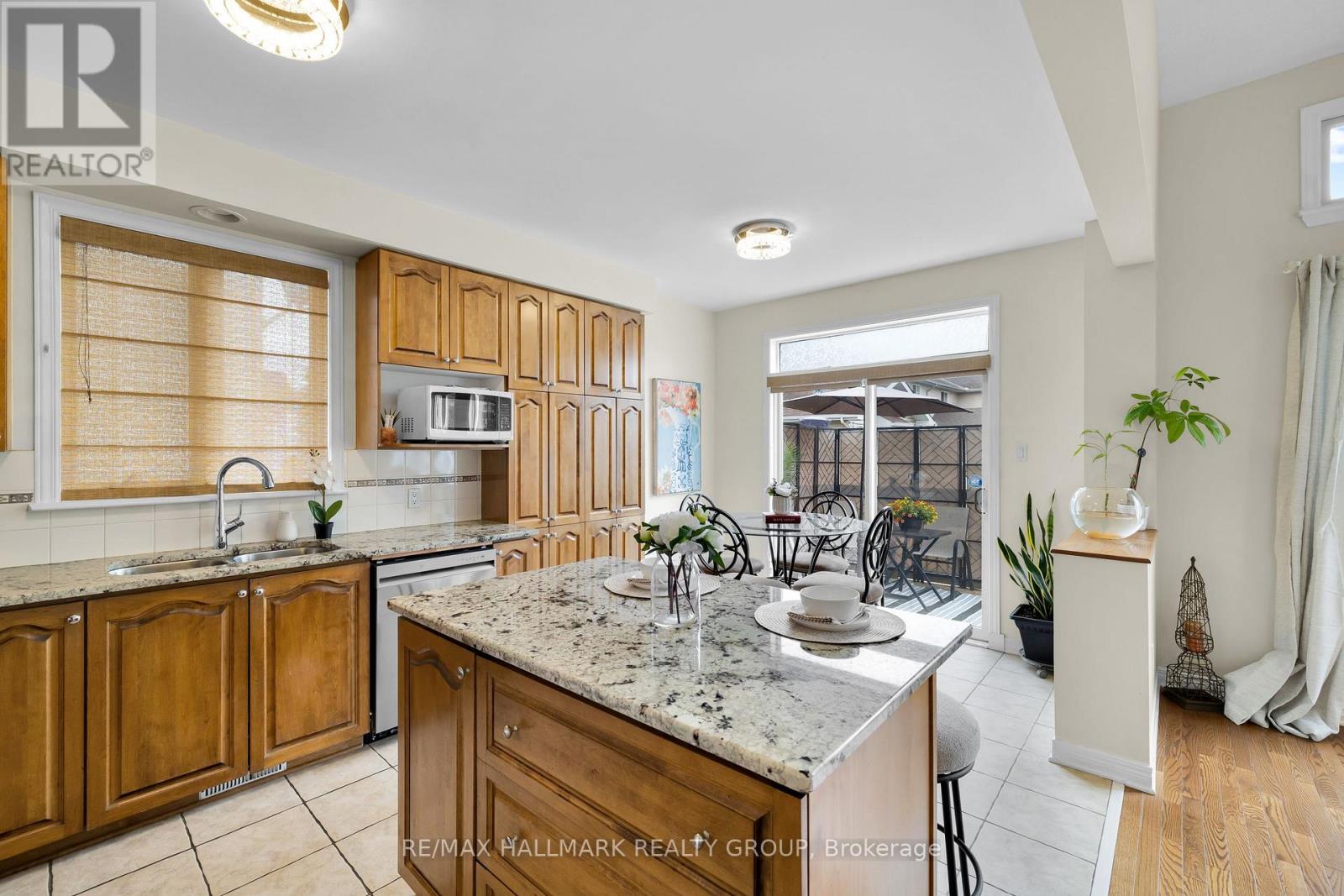 1924 Lobelia Way, Ottawa, Ontario  K4A 4R1 - Photo 23 - X12424408
