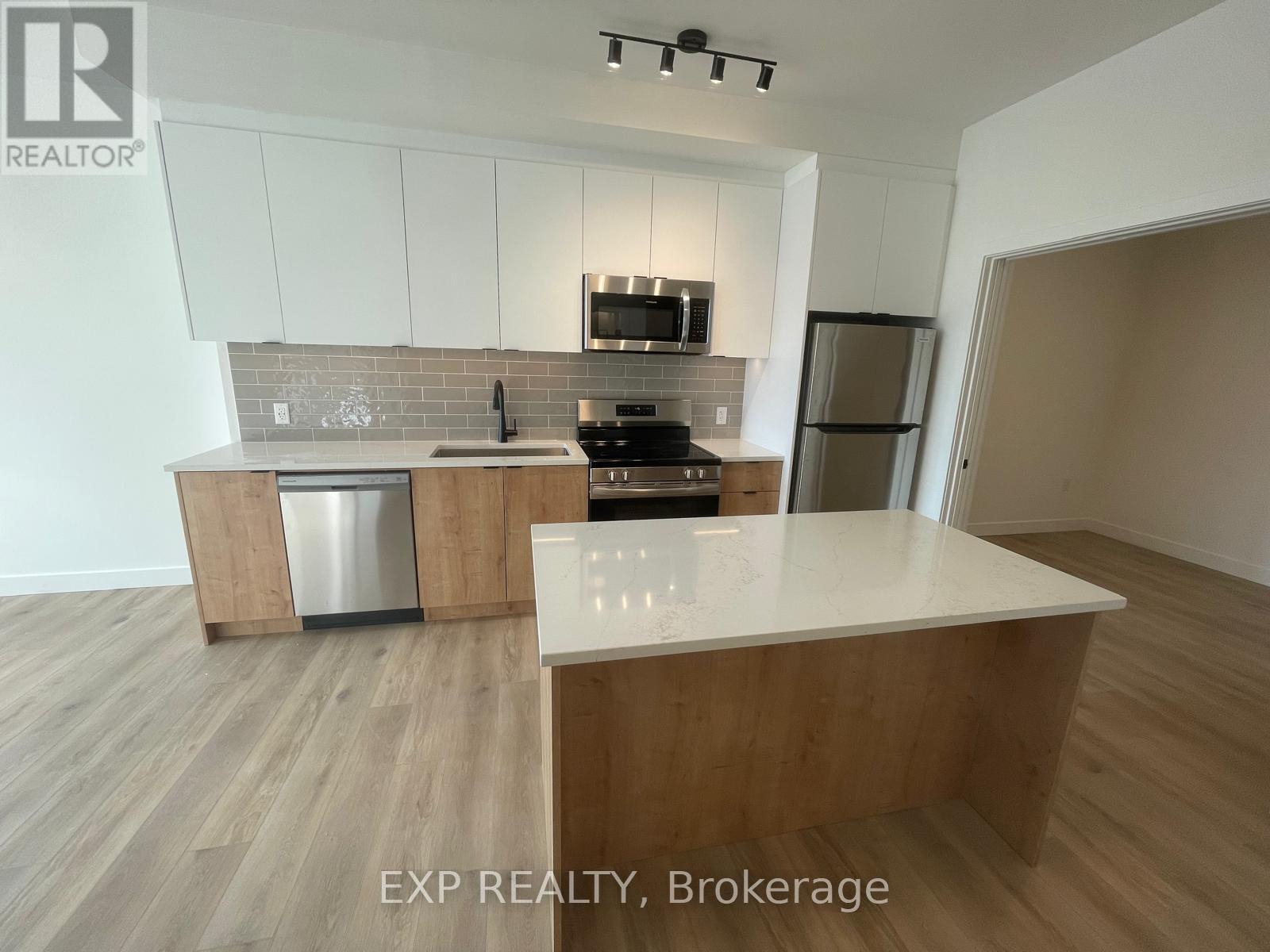 222 - 1600 James Naismith Drive, Ottawa, Ontario  K1B 5N8 - Photo 11 - X12424441