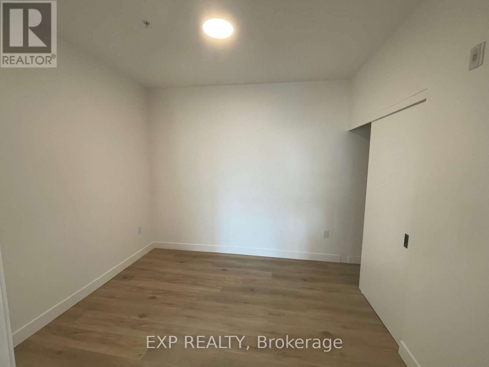 222 - 1600 James Naismith Drive, Ottawa, Ontario  K1B 5N8 - Photo 8 - X12424441