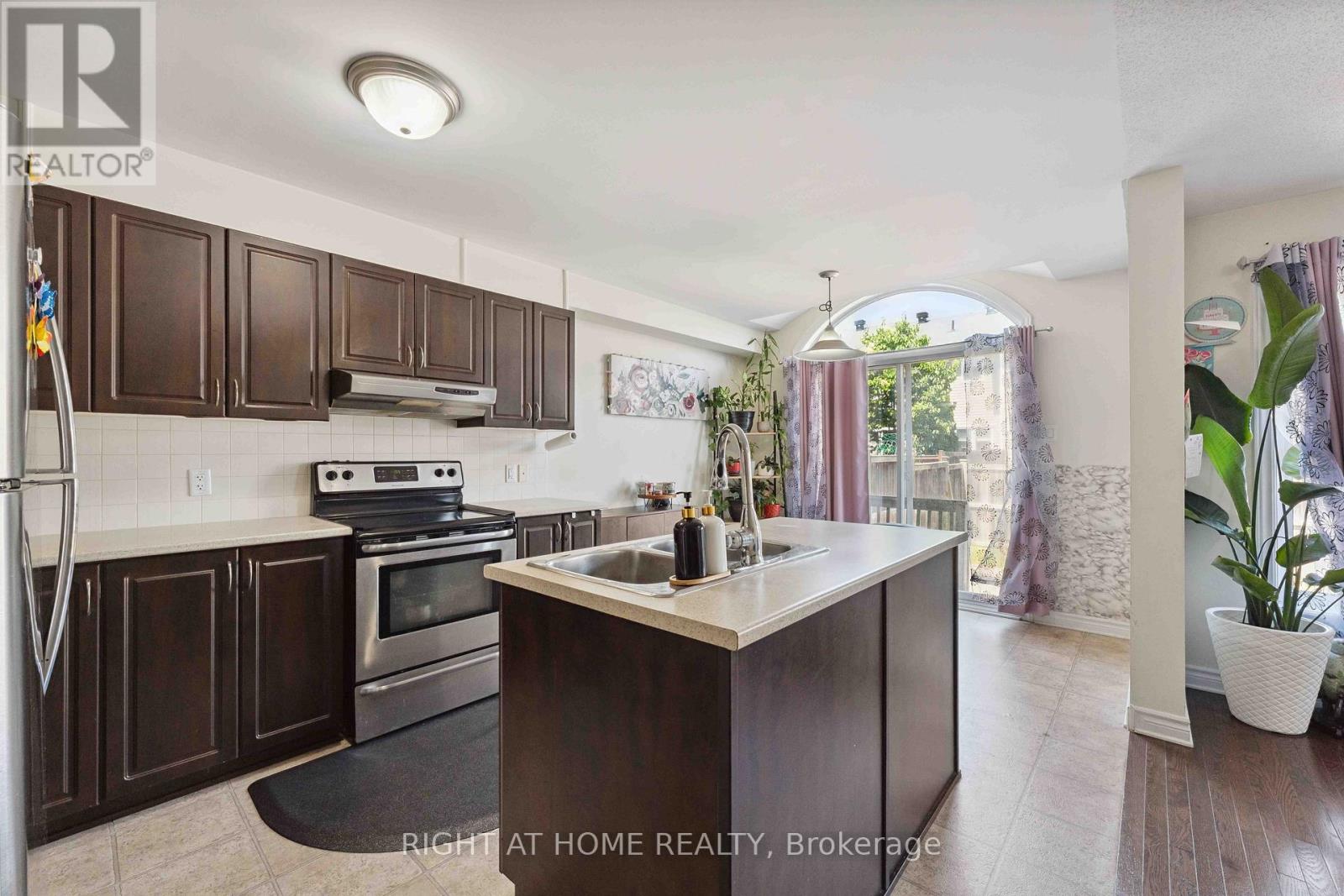 173 Garrity Crescent, Ottawa, Ontario  K2J 3T5 - Photo 5 - X12424454