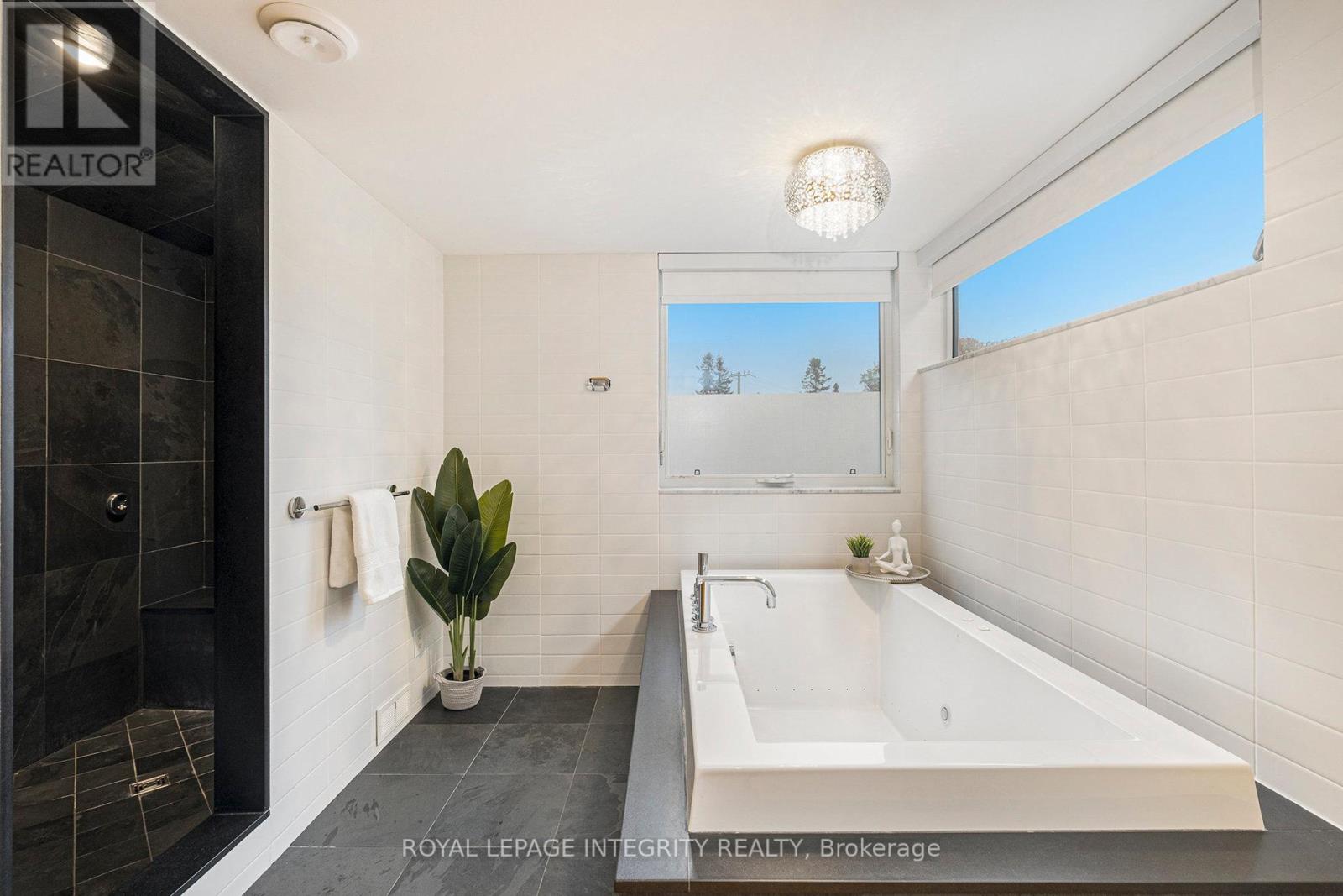 23 Still Water Drive, Ottawa, Ontario  K2H 5J9 - Photo 20 - X12424490
