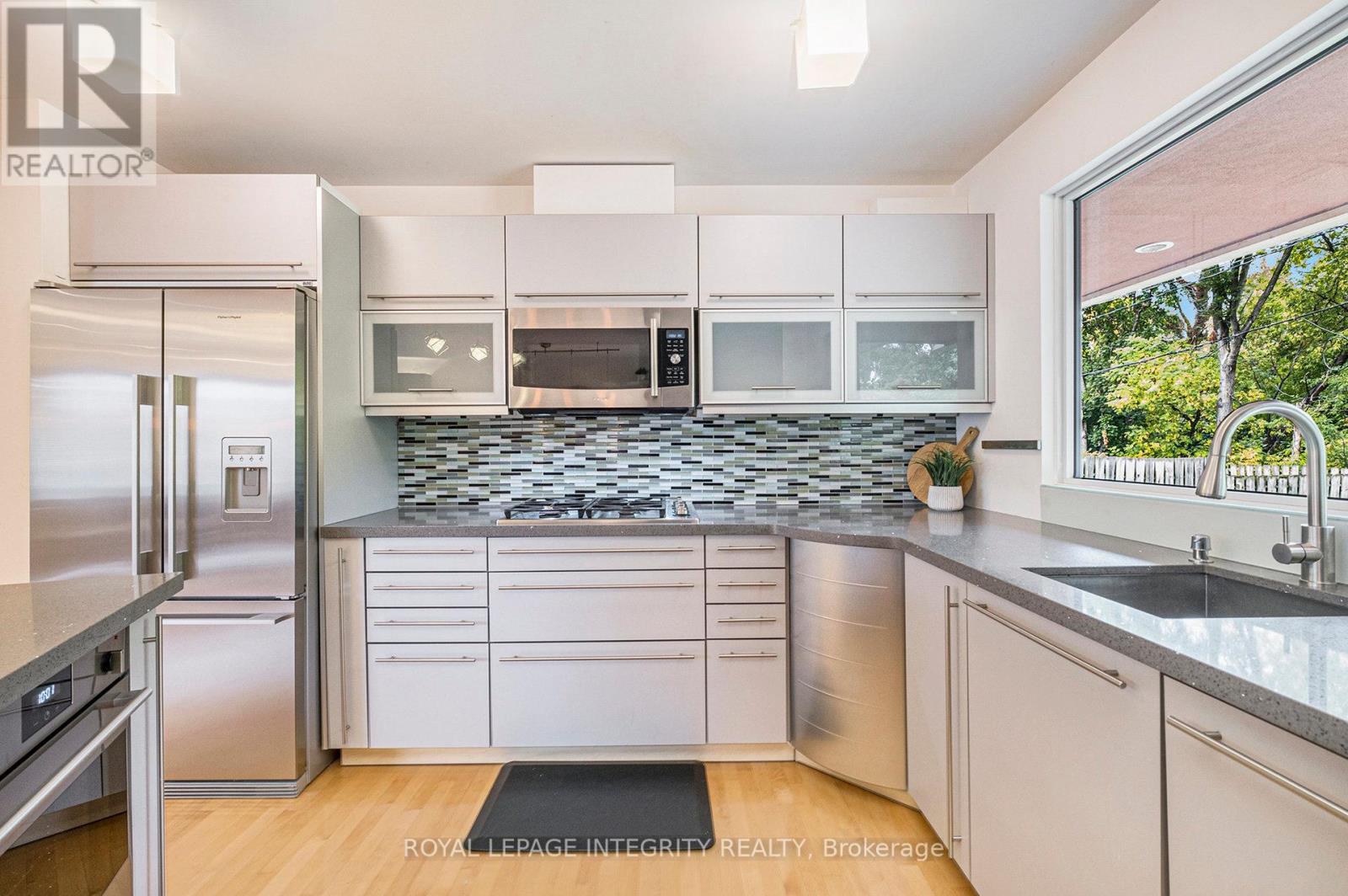 23 Still Water Drive, Ottawa, Ontario  K2H 5J9 - Photo 7 - X12424490