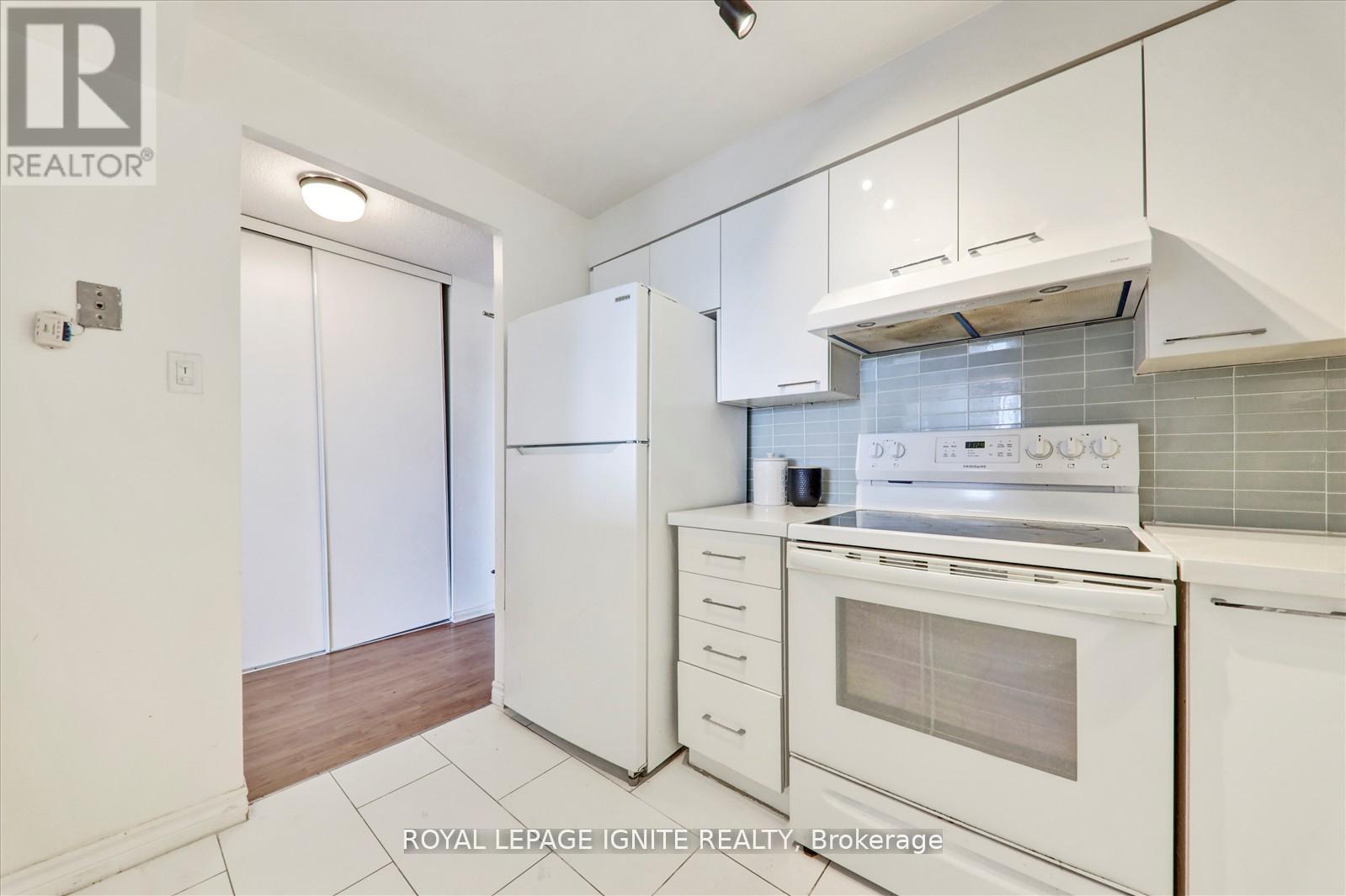 Ph 14 - 330 Mccowan Road, Toronto, Ontario  M1J 3N3 - Photo 11 - E12424335
