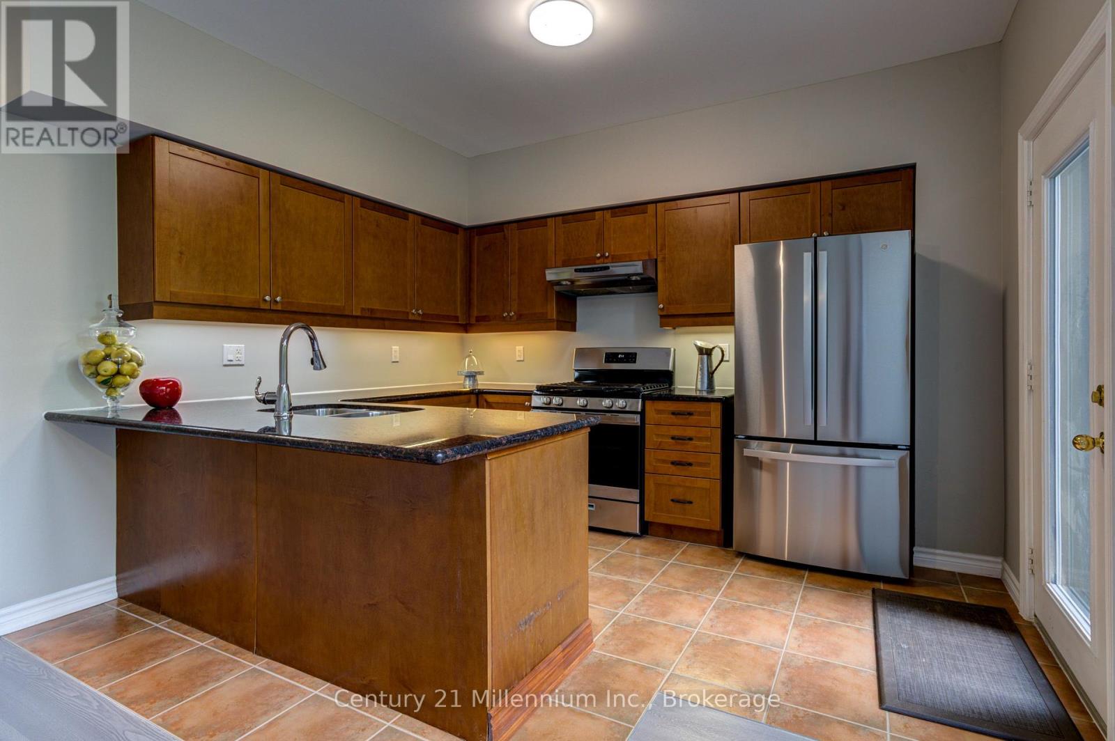15 - 6 Wildrose Trail, Collingwood, Ontario  L9Y 0J4 - Photo 16 - S12424503