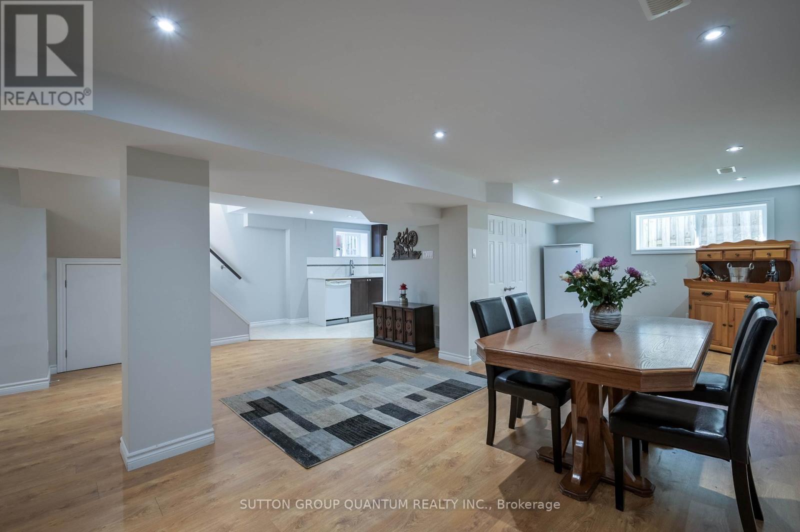 390 Wendall Place, Oakville, Ontario  L6K 2M1 - Photo 30 - W12417447