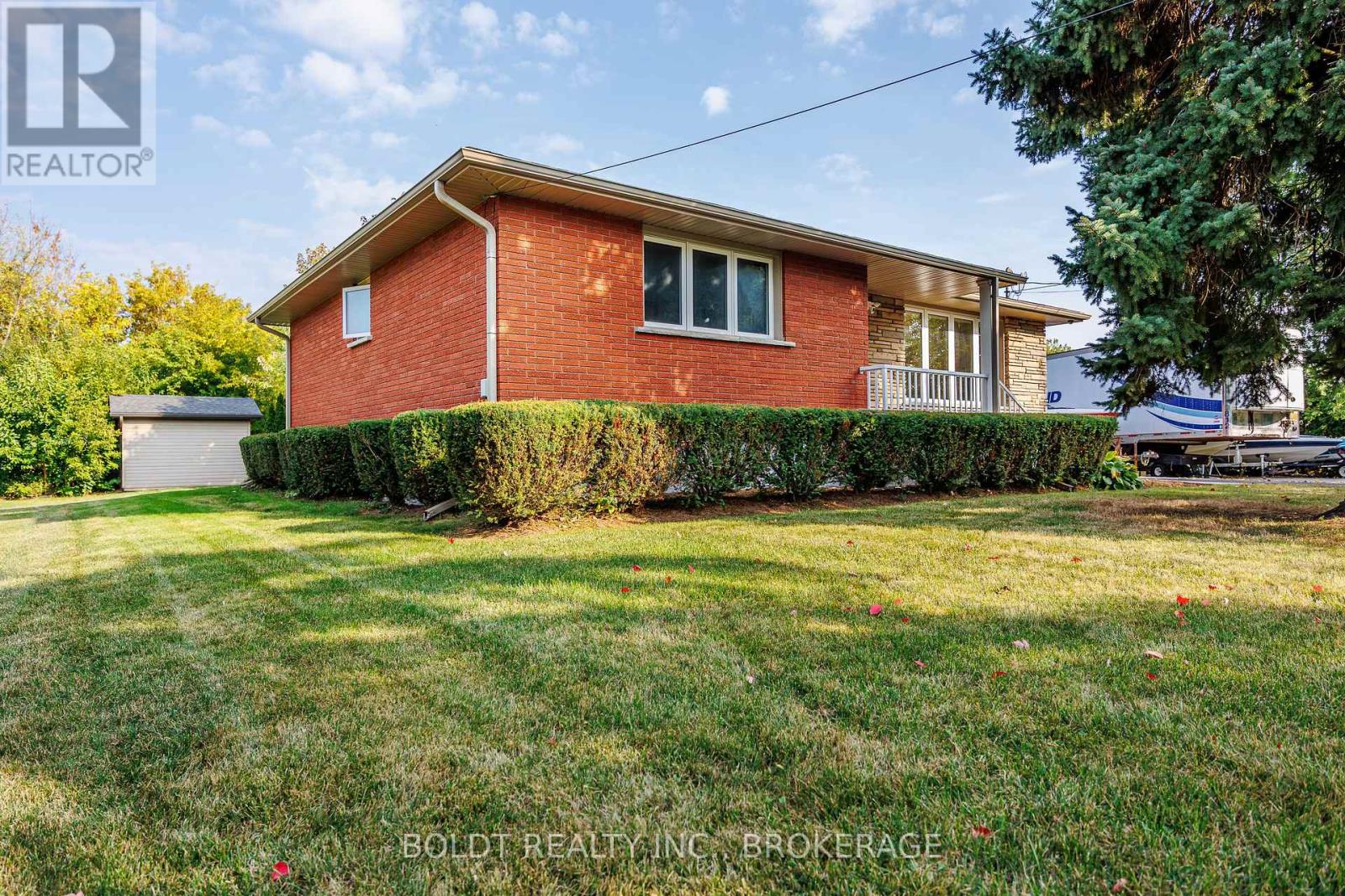 1591 Concession 4 Road, Niagara-On-The-Lake, Ontario  L0S 1J0 - Photo 2 - X12424378