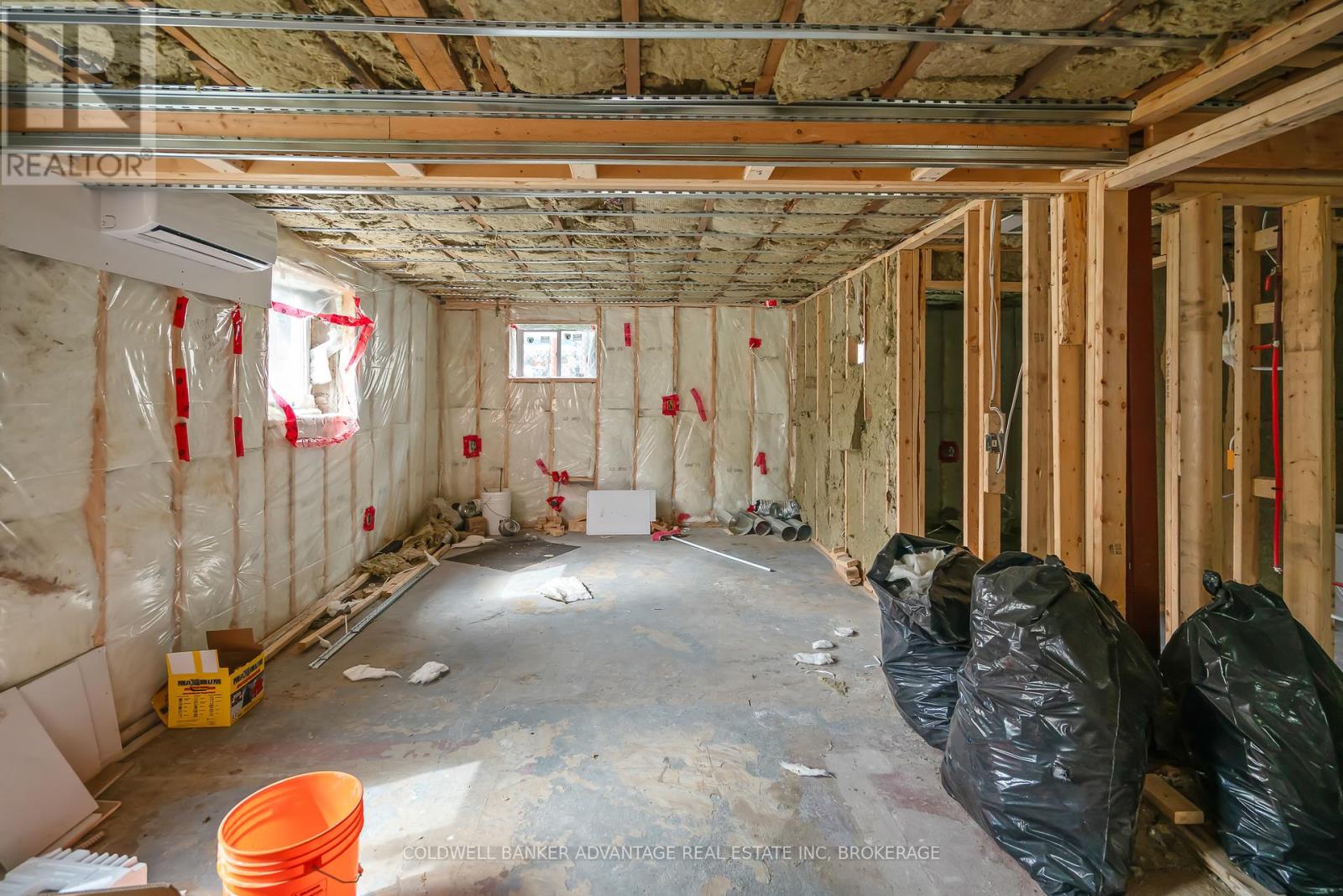 120 Thorold Road, Welland, Ontario  L3C 3V3 - Photo 18 - X12424423