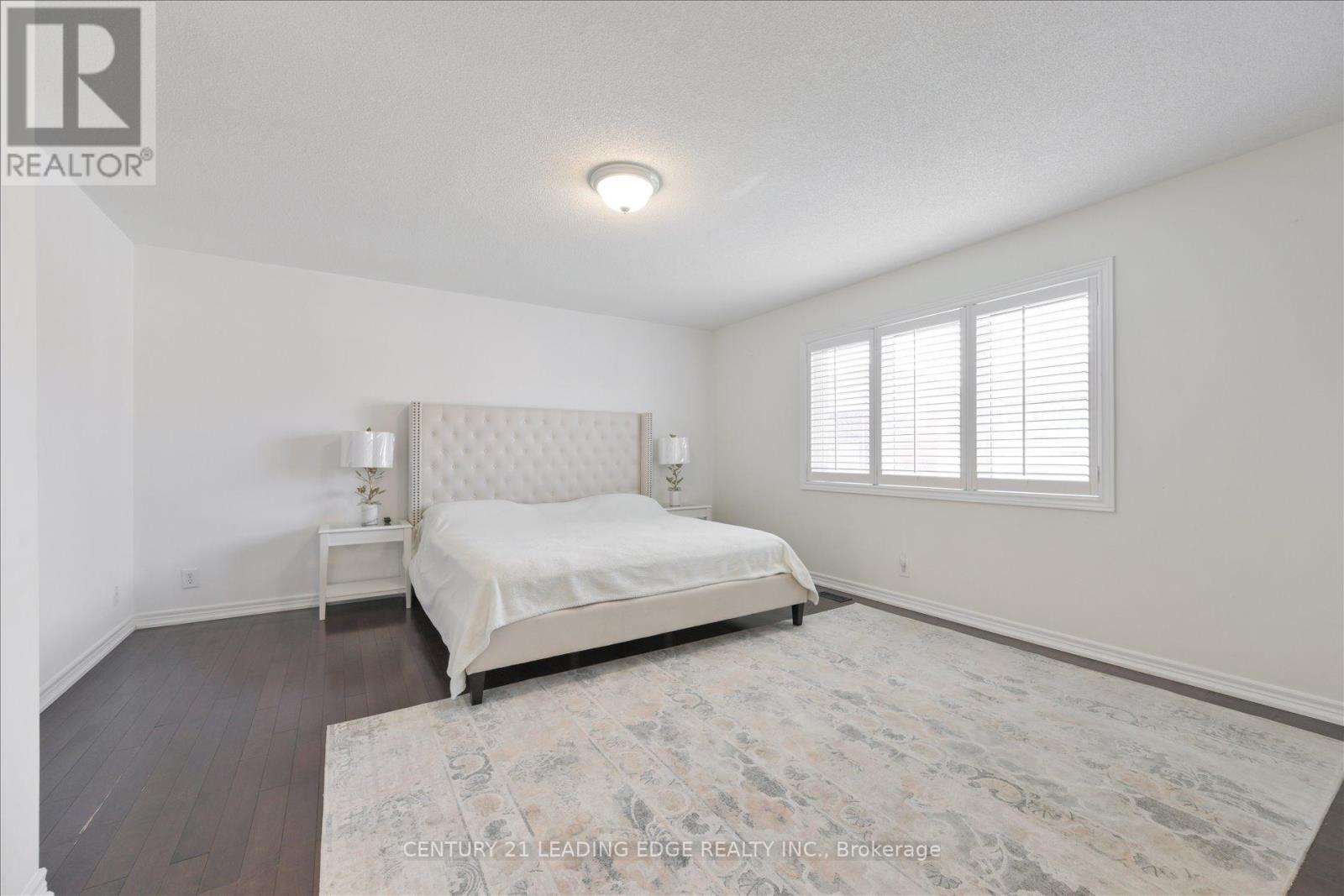 18 Kerr Lane, Aurora, Ontario  L4G 0E5 - Photo 19 - N12424319