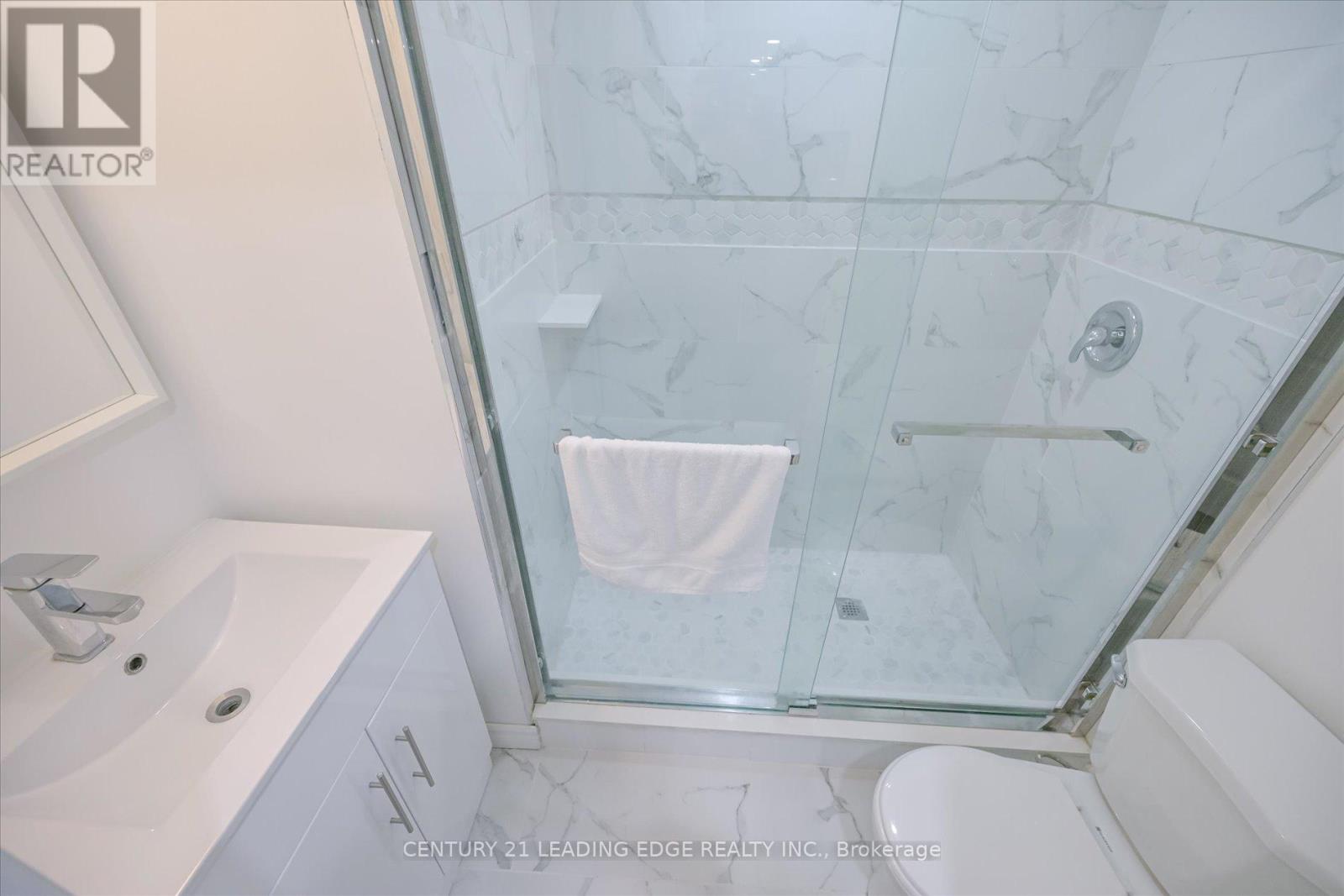 18 Kerr Lane, Aurora, Ontario  L4G 0E5 - Photo 36 - N12424319