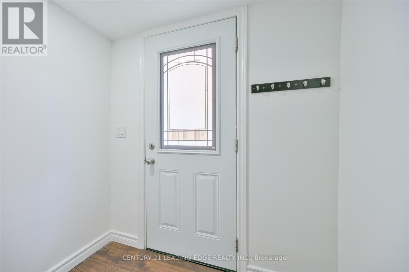 18 Kerr Lane, Aurora, Ontario  L4G 0E5 - Photo 37 - N12424319