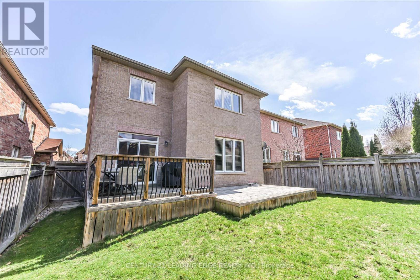 18 Kerr Lane, Aurora, Ontario  L4G 0E5 - Photo 38 - N12424319