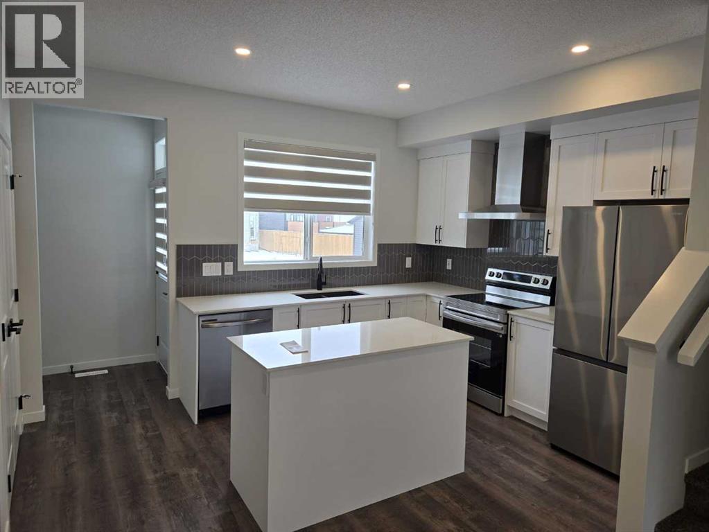 90 Aquila Drive Nw, Calgary, Alberta  T3R 2C4 - Photo 33 - A2198238