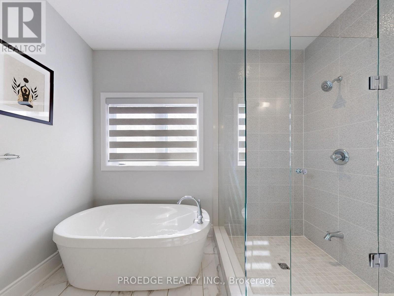 217 Sunset Vista Court, Aurora, Ontario  L4G 3Y1 - Photo 25 - N12424353