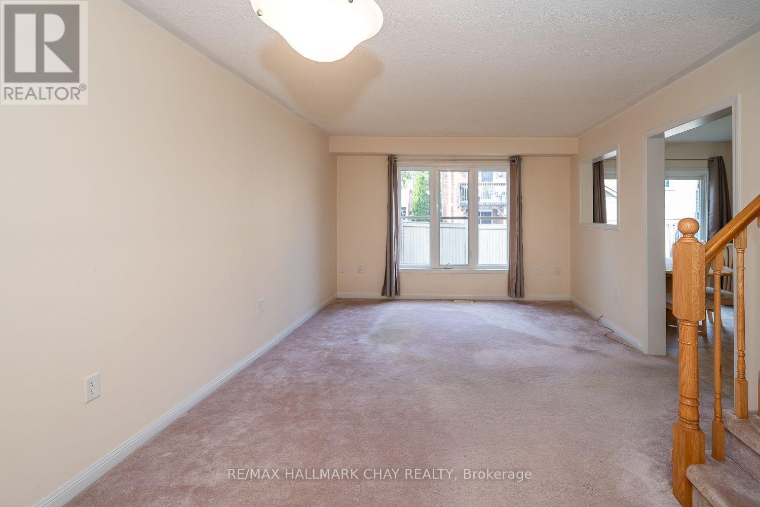 20 Steele Street, New Tecumseth, Ontario  L9R 0E6 - Photo 8 - N12417990