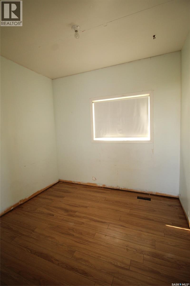 330 2nd Avenue W, Shaunavon, Saskatchewan  S0N 2M0 - Photo 11 - SK019164