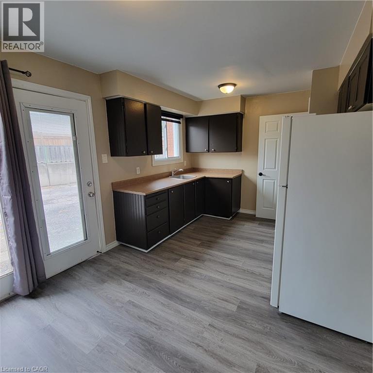809 Walter Street Unit# A, Cambridge, Ontario  N3H 4P5 - Photo 6 - 40766506