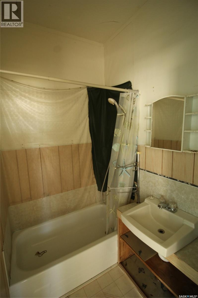 330 2nd Avenue W, Shaunavon, Saskatchewan  S0N 2M0 - Photo 6 - SK019164