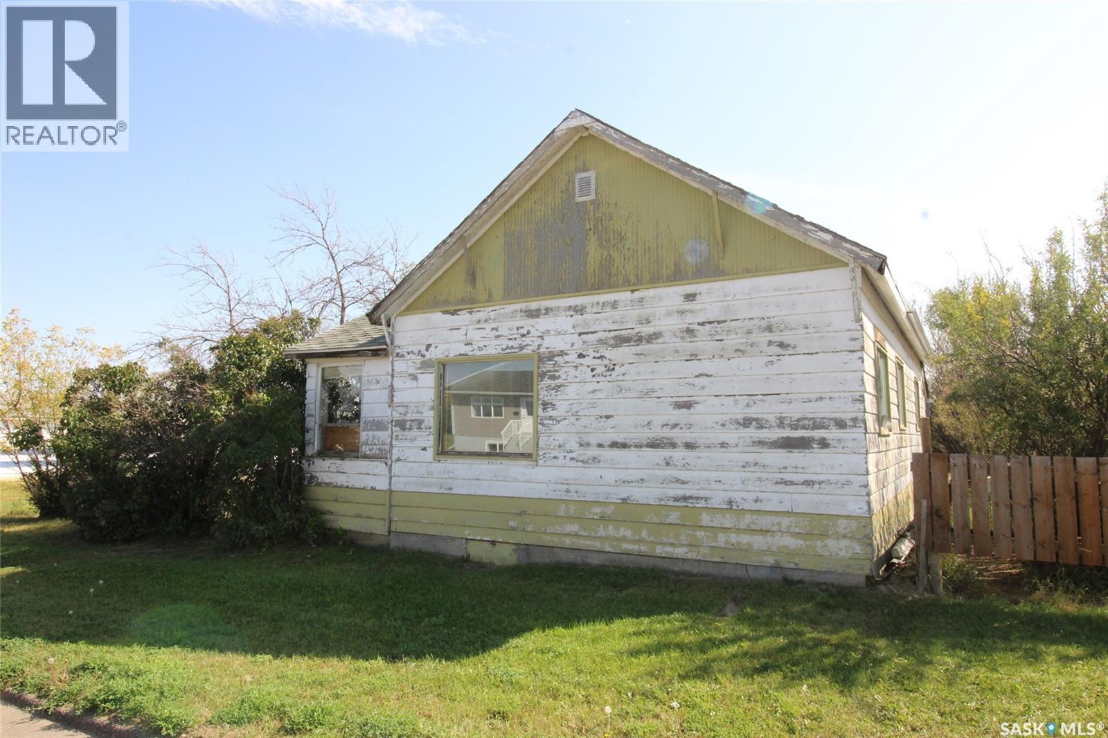 330 2nd Avenue W, Shaunavon, Saskatchewan  S0N 2M0 - Photo 17 - SK019164