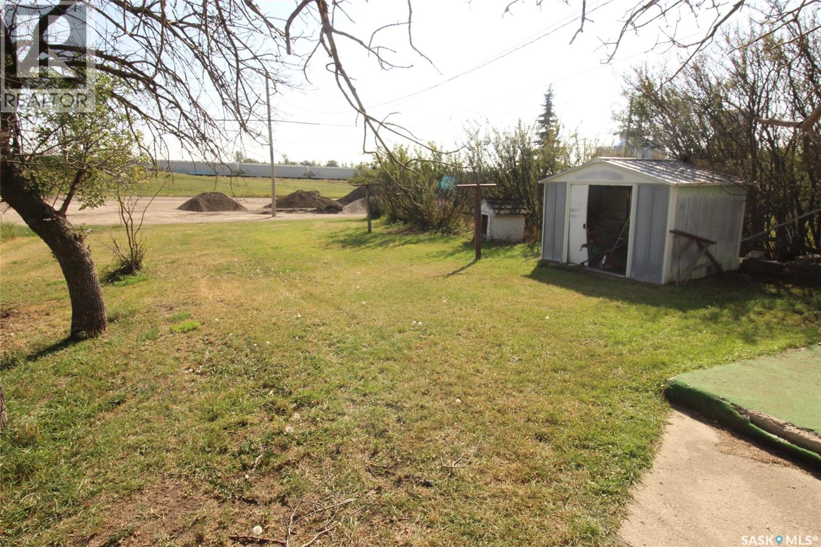 330 2nd Avenue W, Shaunavon, Saskatchewan  S0N 2M0 - Photo 18 - SK019164