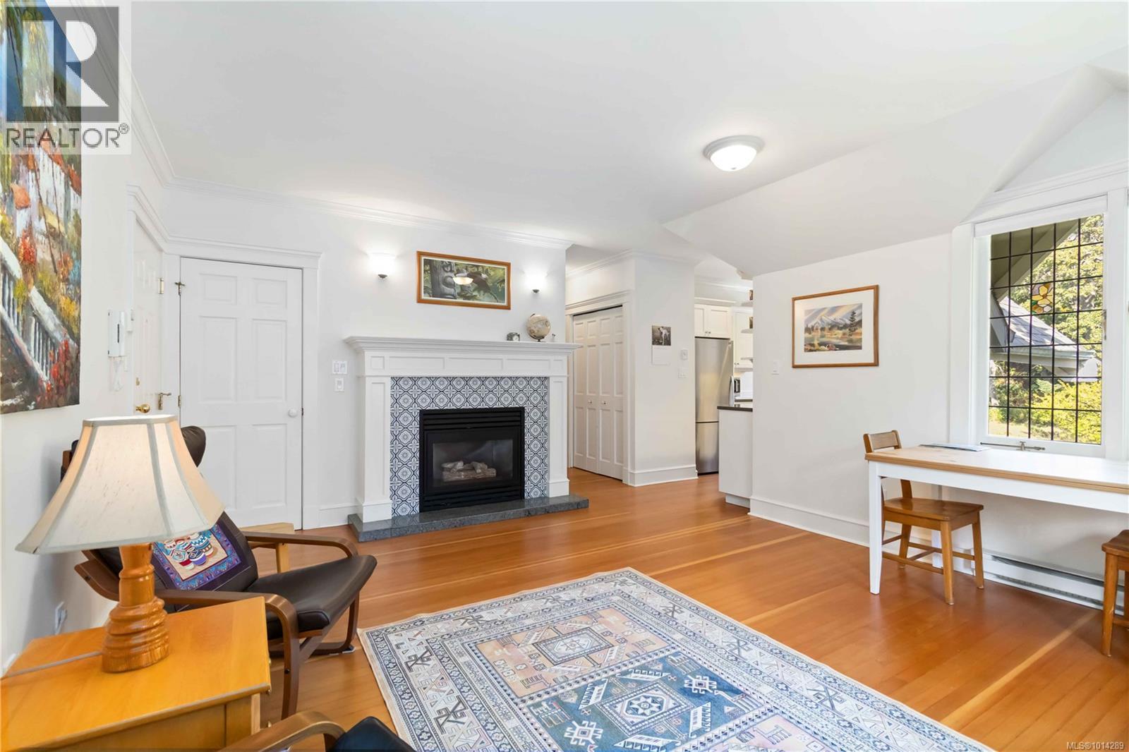 F 349 Foul Bay Rd, Victoria, British Columbia V8S 4G6 - Photo 9 - 1014289