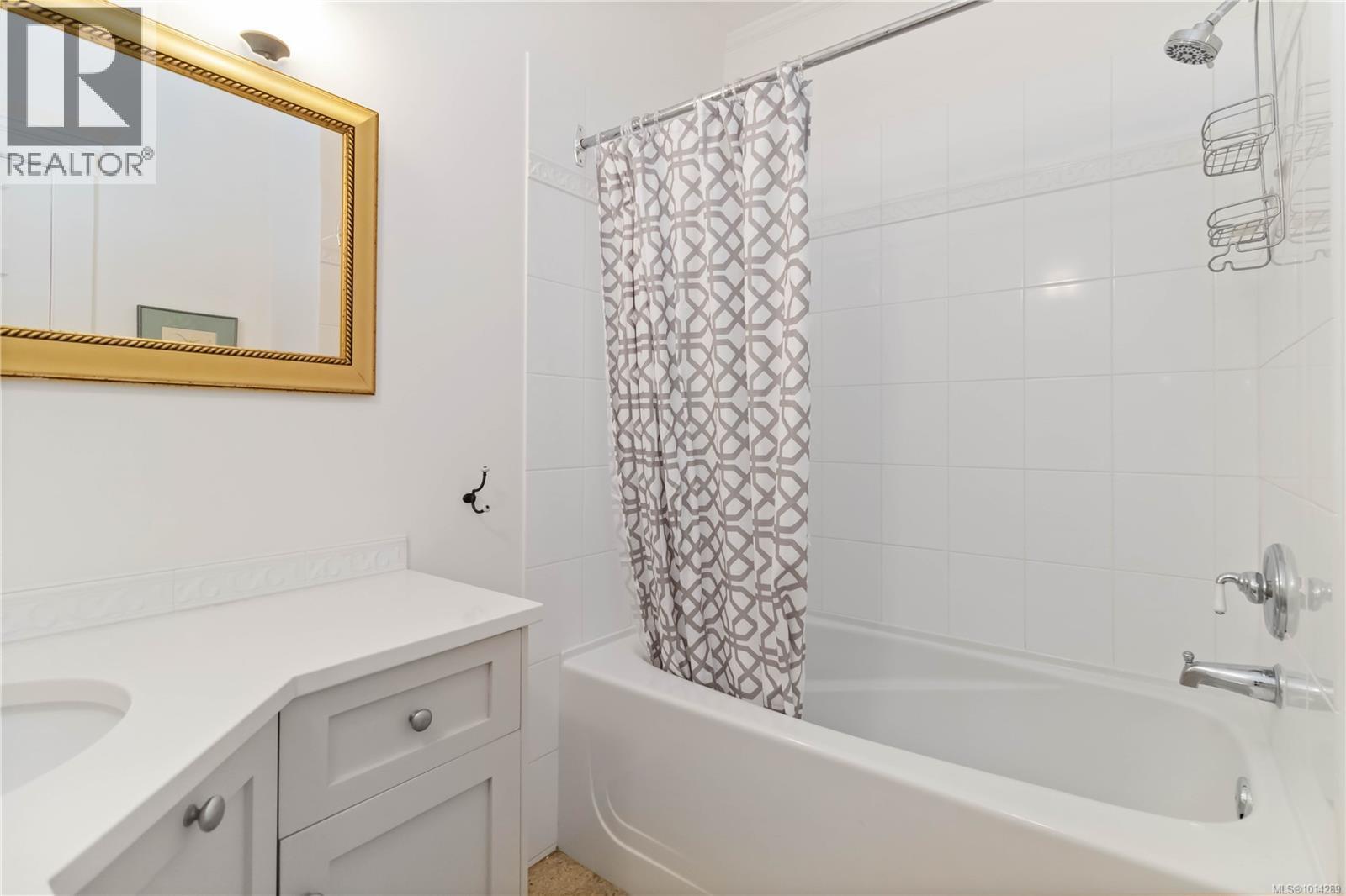 F 349 Foul Bay Rd, Victoria, British Columbia V8S 4G6 - Photo 17 - 1014289