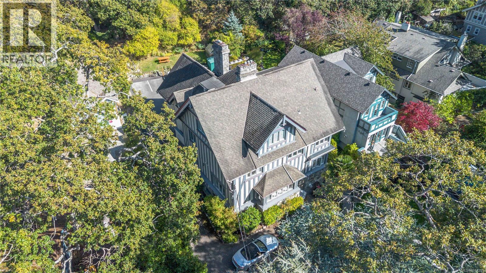 F 349 Foul Bay Rd, Victoria, British Columbia V8S 4G6 - Photo 22 - 1014289