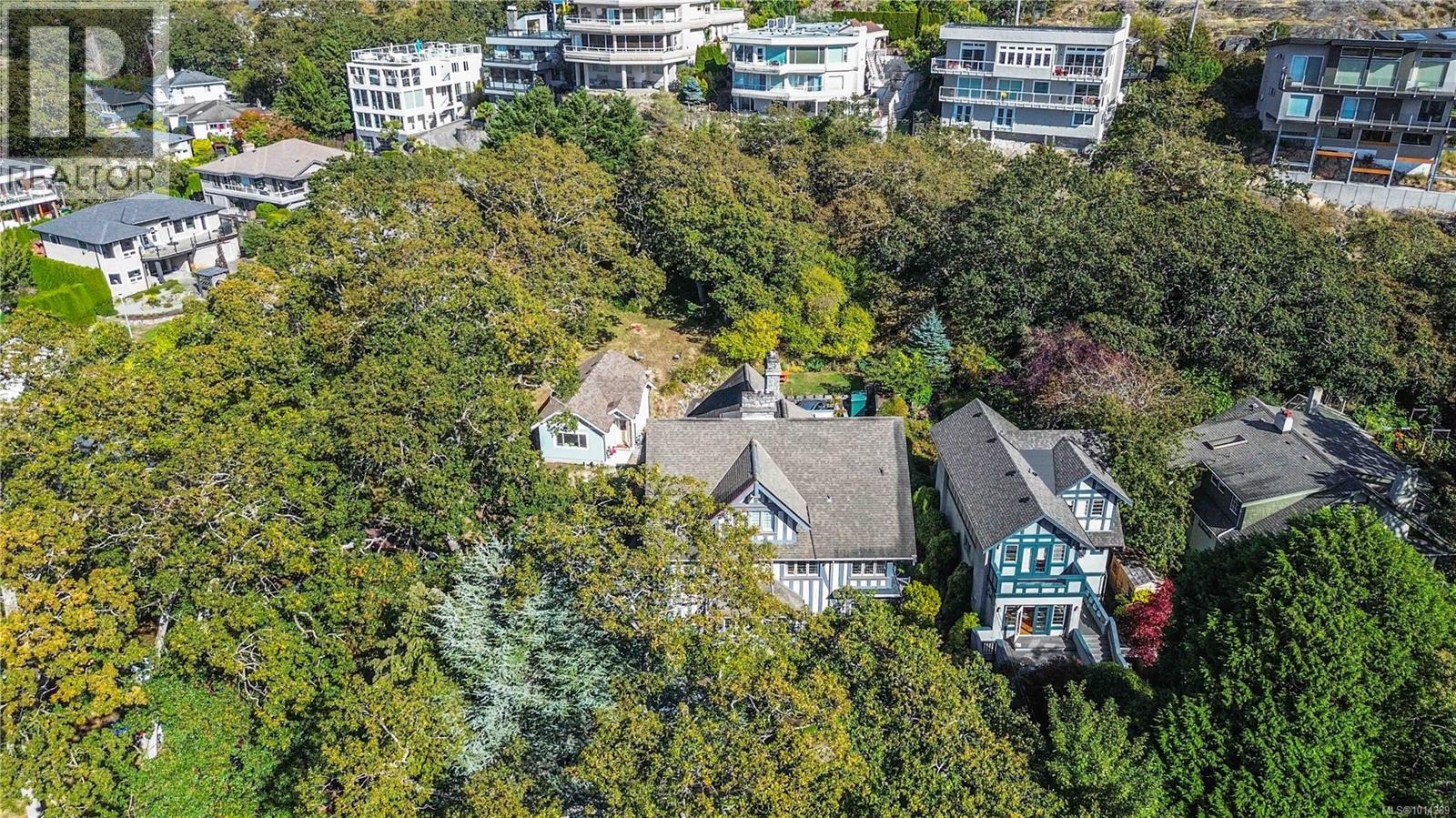 F 349 Foul Bay Rd, Victoria, British Columbia V8S 4G6 - Photo 23 - 1014289