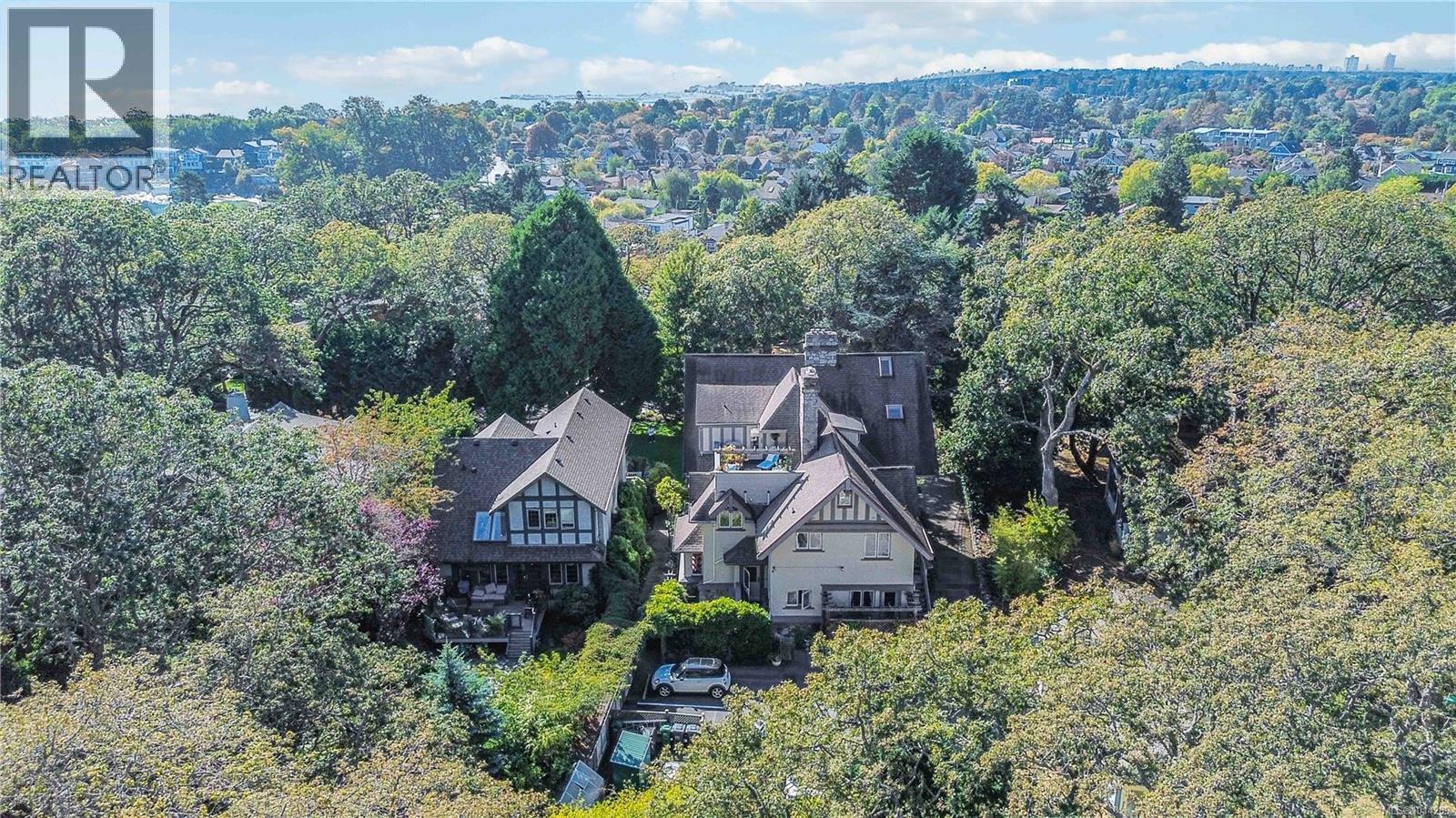 F 349 Foul Bay Rd, Victoria, British Columbia V8S 4G6 - Photo 28 - 1014289