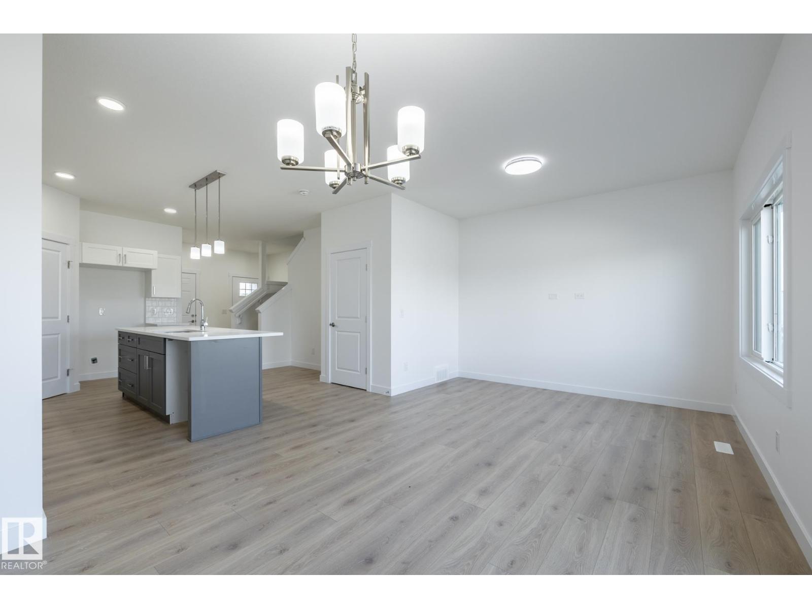 8637 97 Av, Morinville, Alberta  T8R 2S1 - Photo 11 - E4459236