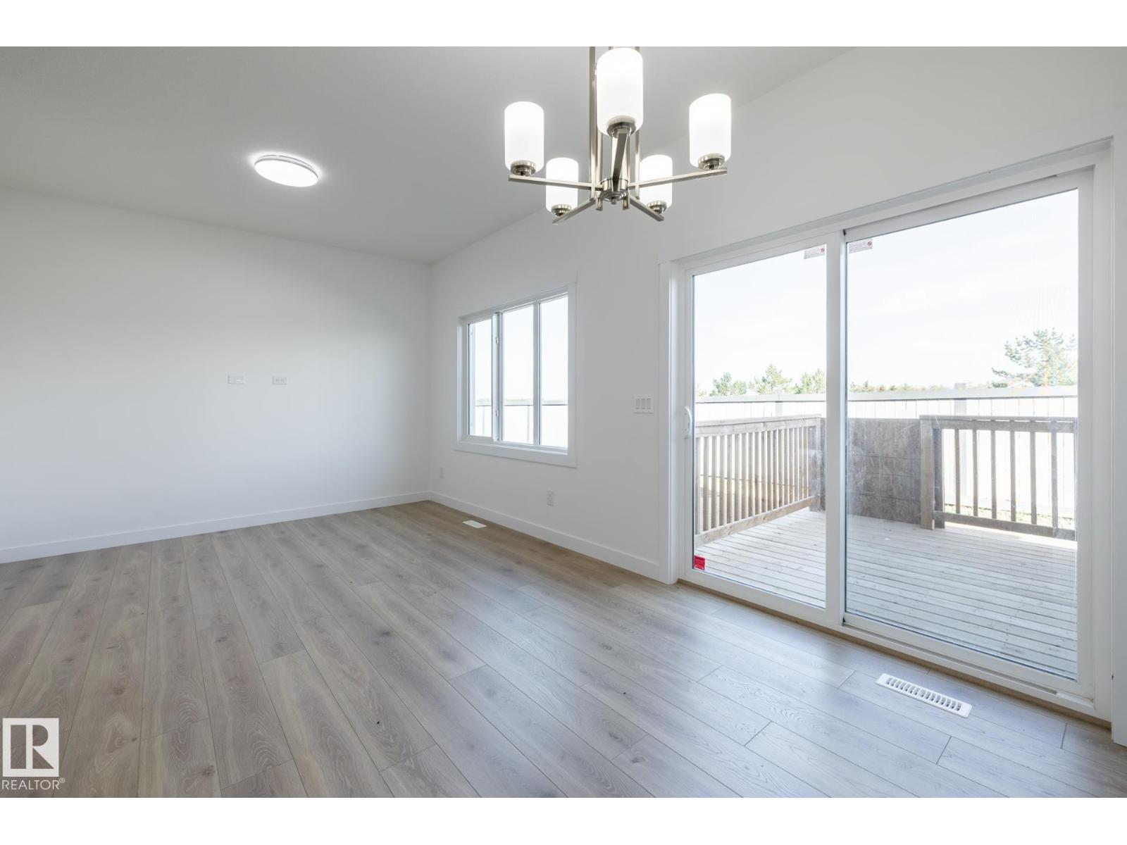 8637 97 Av, Morinville, Alberta  T8R 2S1 - Photo 10 - E4459236
