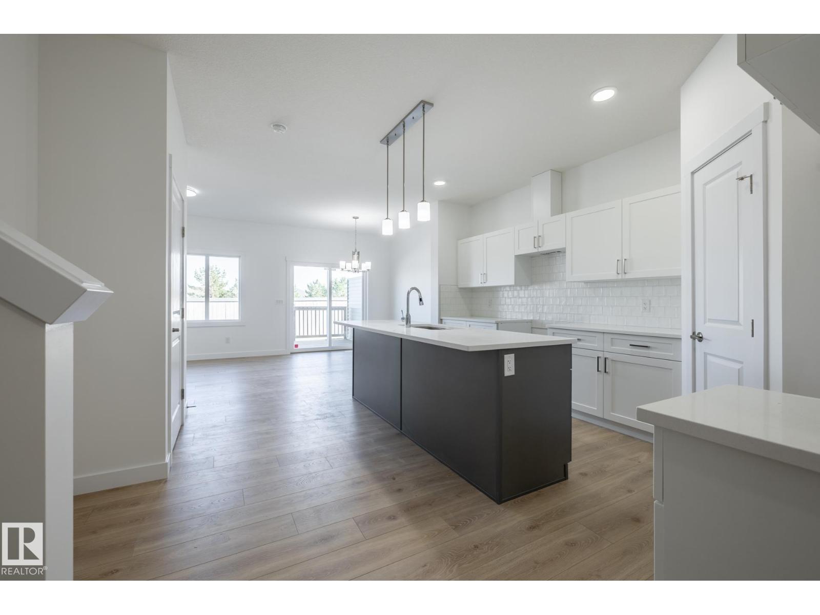8637 97 Av, Morinville, Alberta  T8R 2S1 - Photo 6 - E4459236