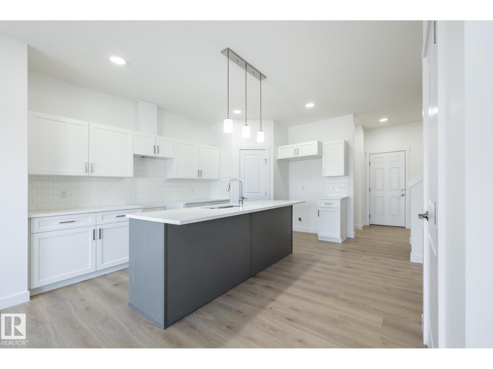 8637 97 Av, Morinville, Alberta  T8R 2S1 - Photo 7 - E4459236