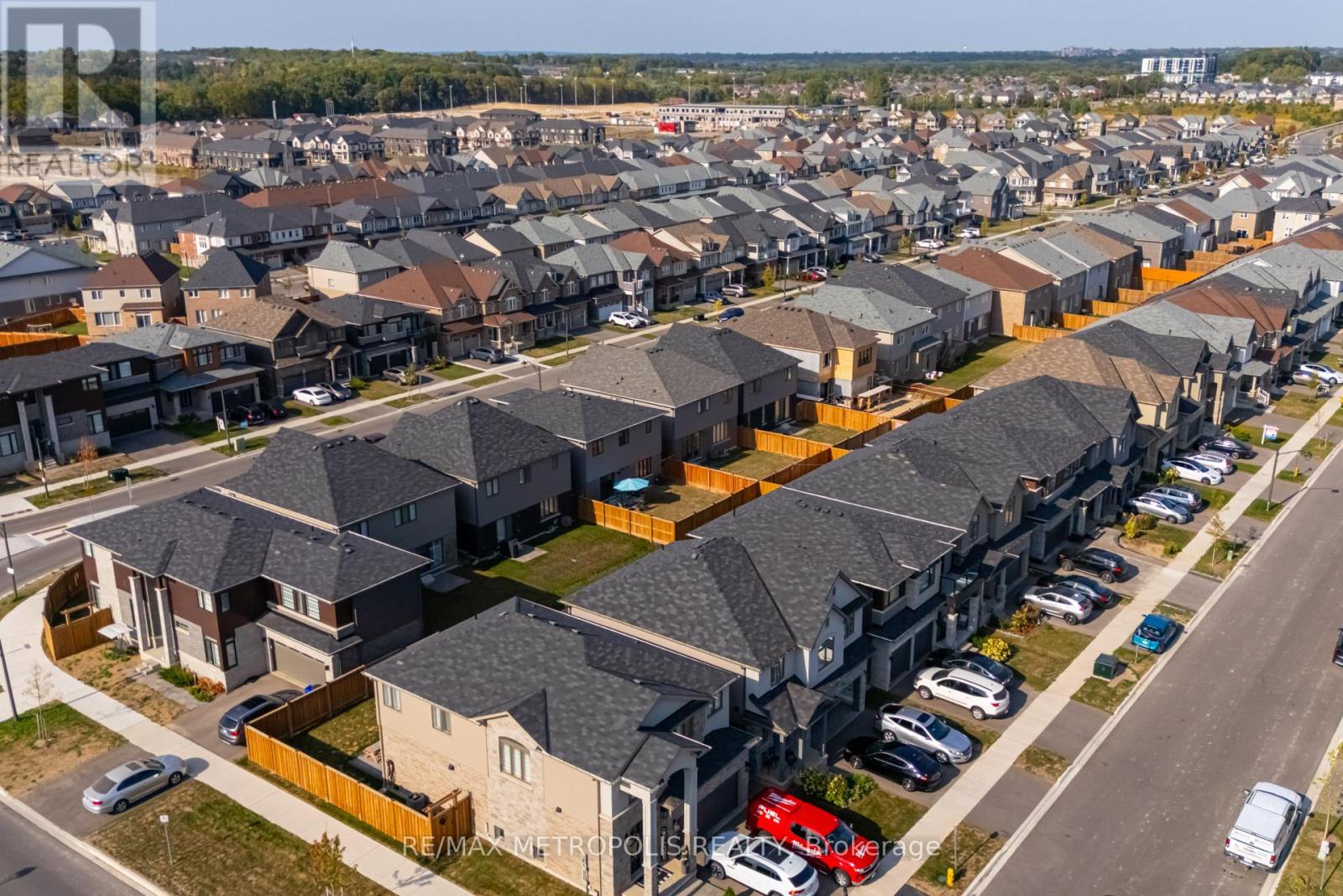 177 Longboat Run W, Brantford, Ontario  N3T 0T1 - Photo 42 - X12423780