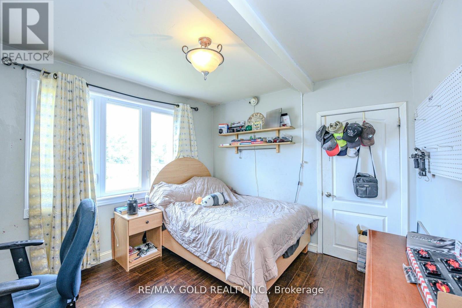 14 Burlington Street, Mississauga (Malton), Ontario  L4T 1B7 - Photo 19 - W12424288