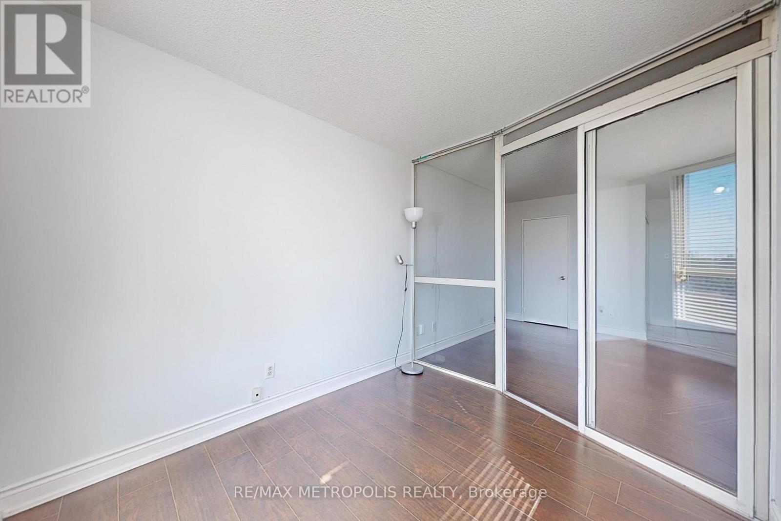 606 - 2901 Kipling Avenue, Toronto, Ontario  M9V 5E5 - Photo 22 - W12424298