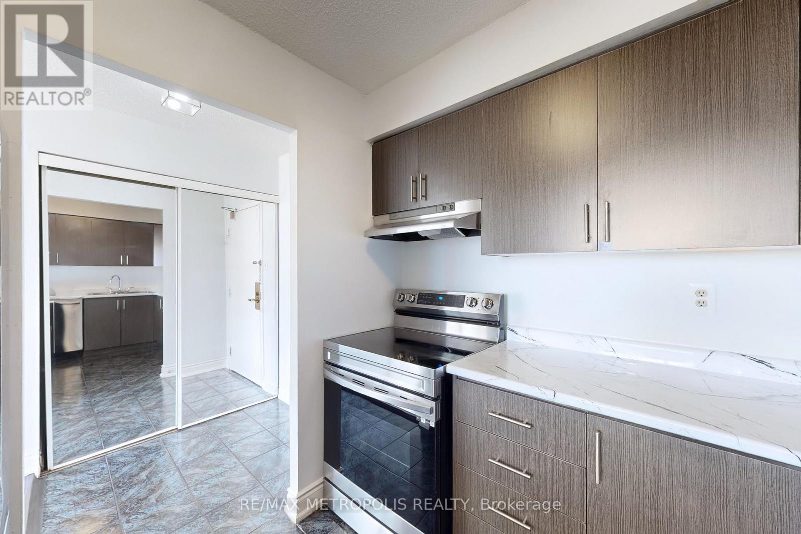 606 - 2901 Kipling Avenue, Toronto, Ontario  M9V 5E5 - Photo 24 - W12424298