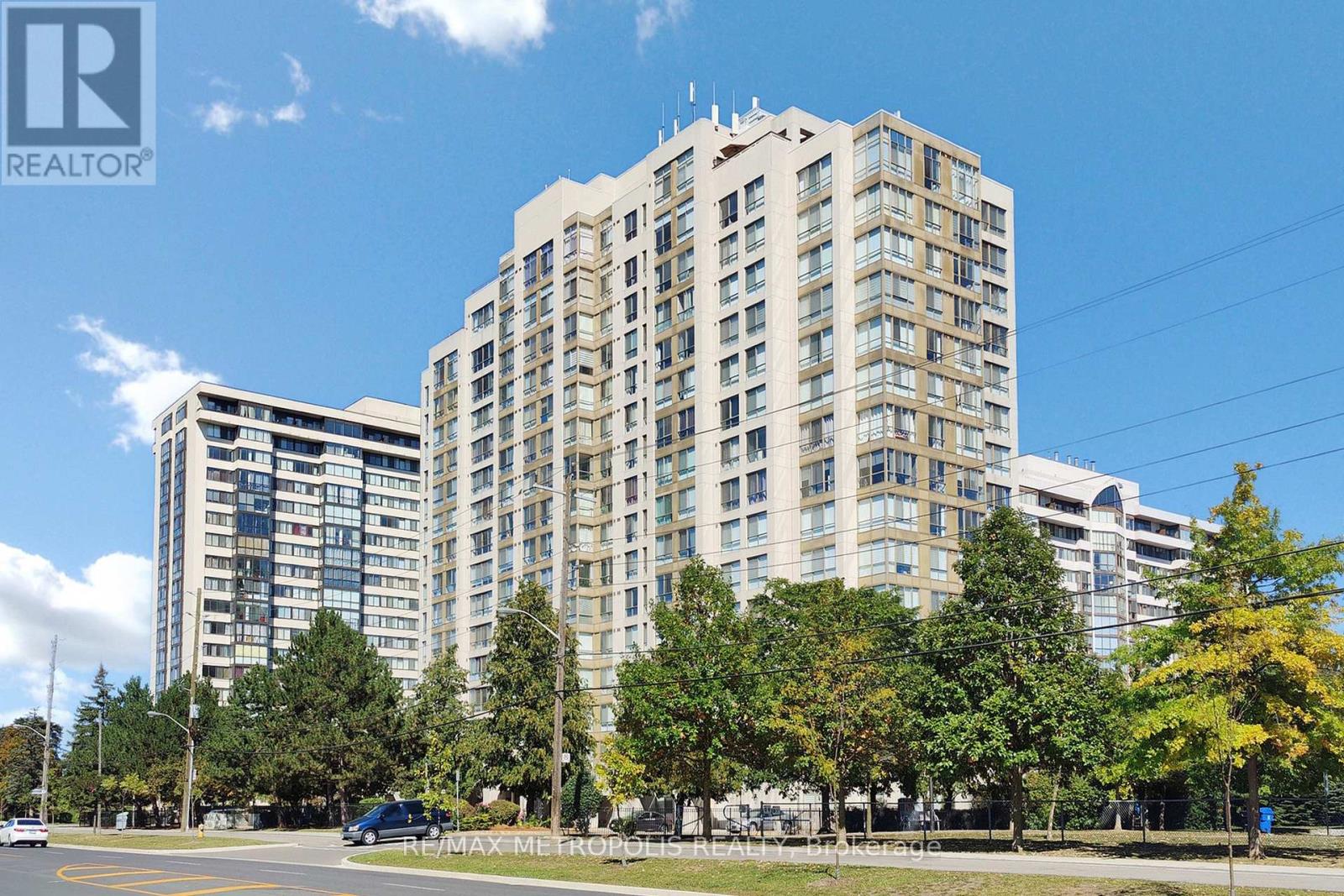 606 - 2901 Kipling Avenue, Toronto, Ontario  M9V 5E5 - Photo 3 - W12424298