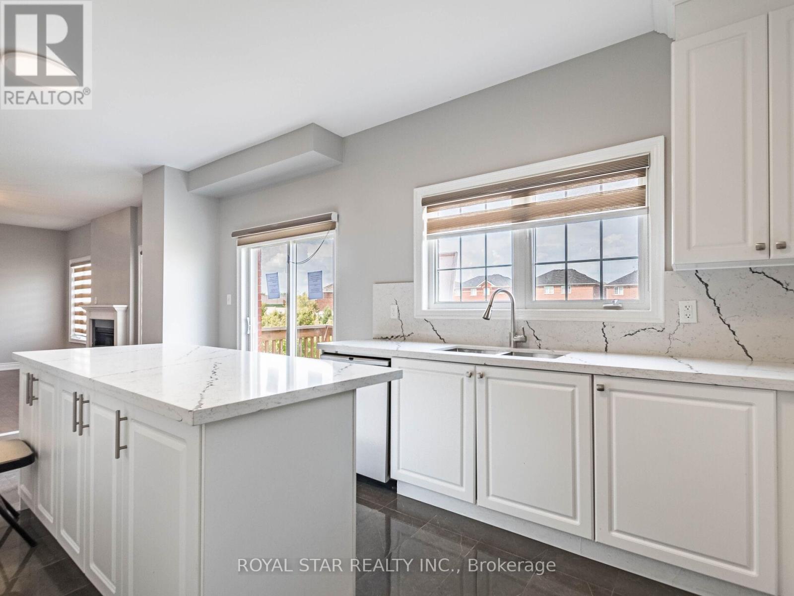 275 Checkerberry Crescent, Brampton, Ontario  L6R 2W7 - Photo 11 - W12424349