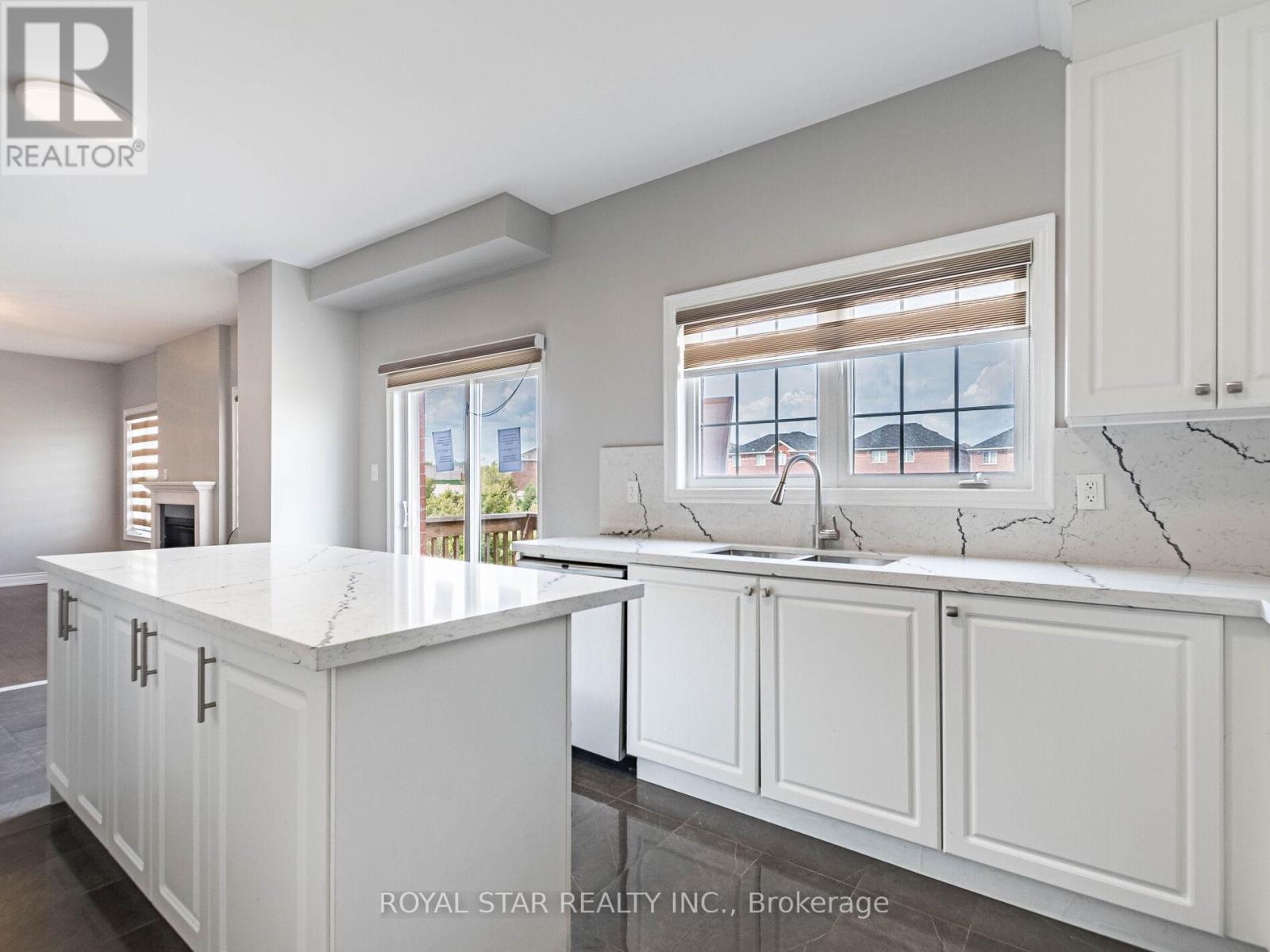 275 Checkerberry Crescent, Brampton, Ontario  L6R 2W7 - Photo 14 - W12424349