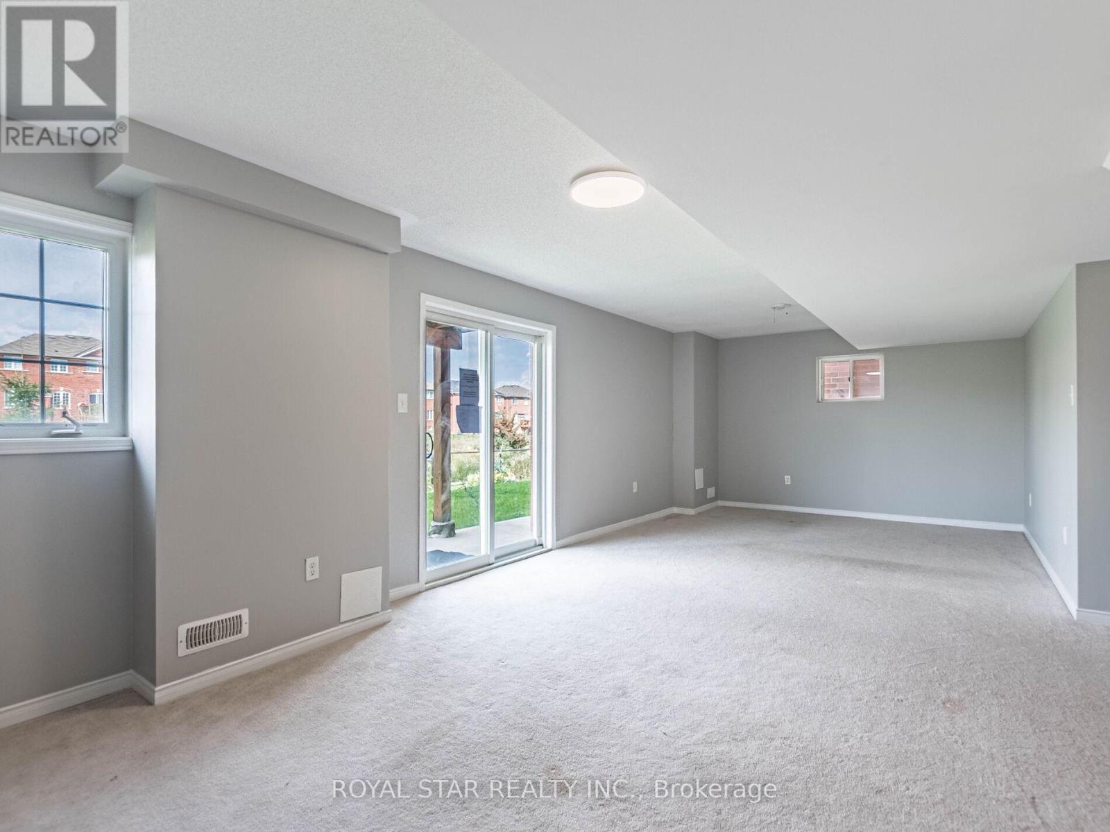 275 Checkerberry Crescent, Brampton, Ontario  L6R 2W7 - Photo 36 - W12424349