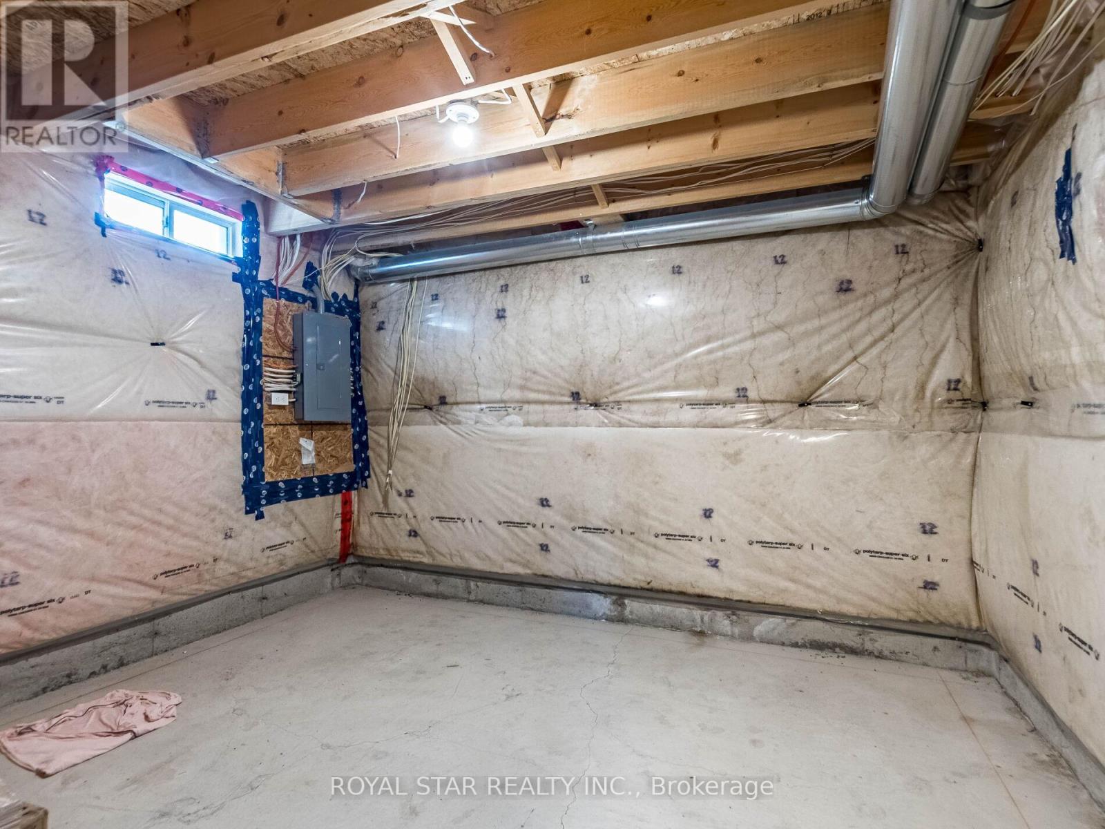 275 Checkerberry Crescent, Brampton, Ontario  L6R 2W7 - Photo 42 - W12424349