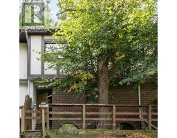 28 ADAMSON STREET S, Halton Hills, Ontario