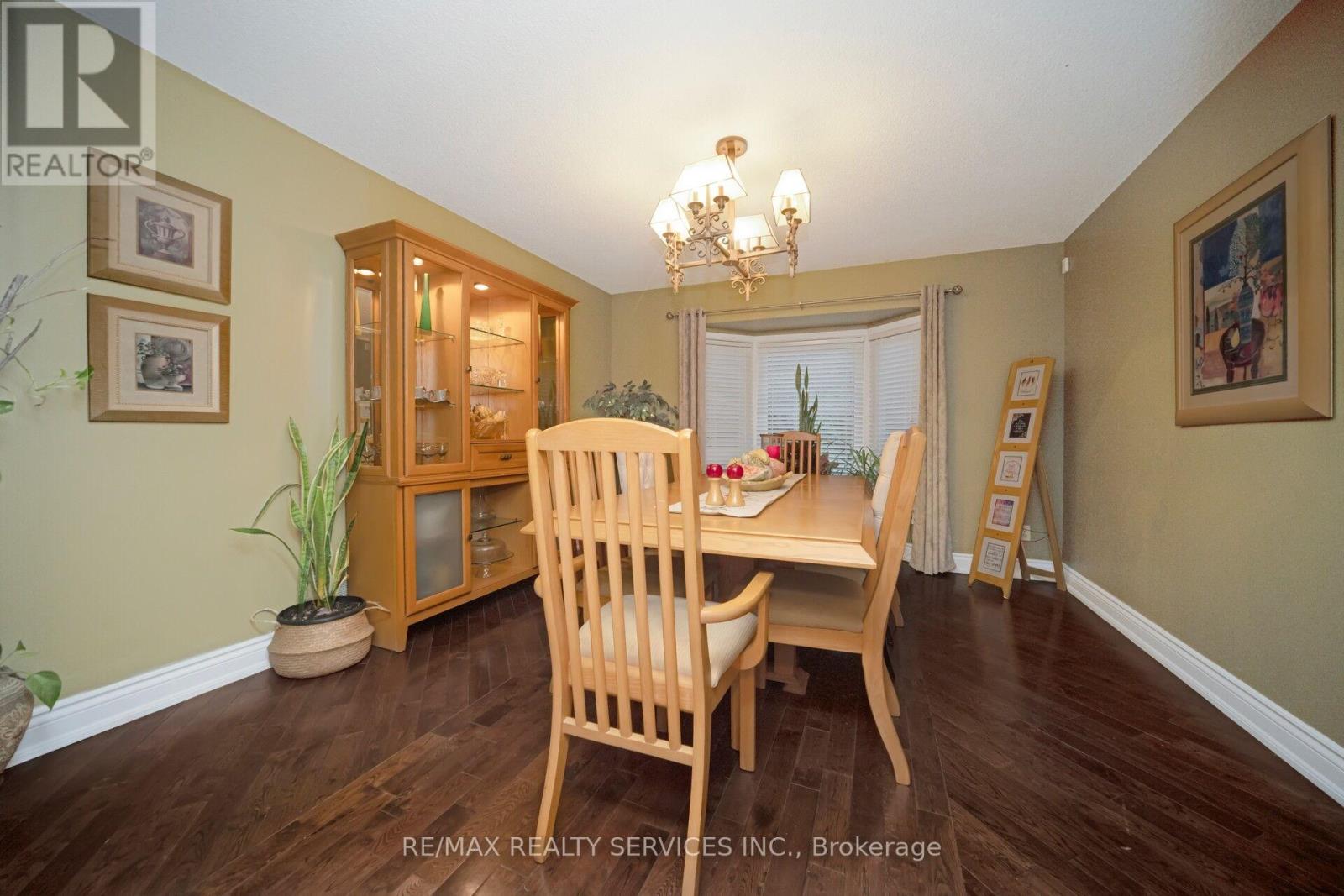 74 Leeward Drive N, Brampton (Westgate), Ontario  L6S 5V8 - Photo 19 - W12424359
