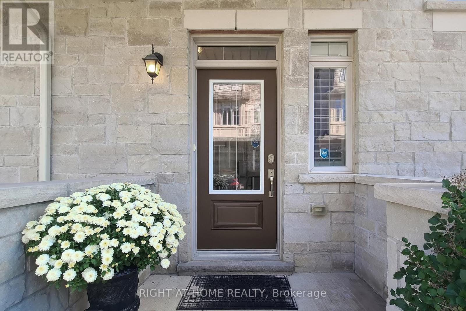 2003 Deerview Common, Oakville (Bc Bronte Creek), Ontario  L6M 0Y2 - Photo 3 - W12424362